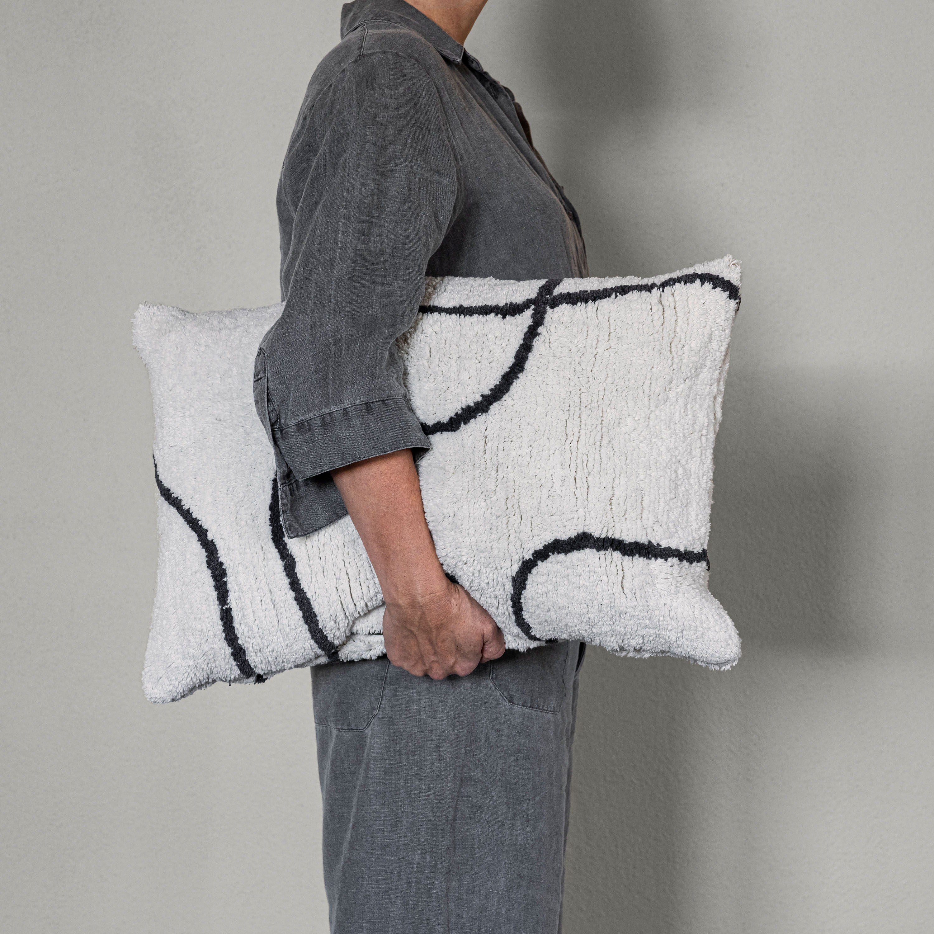 Mette Ditmer Shadow Kissenbezug Offwhite 40x60