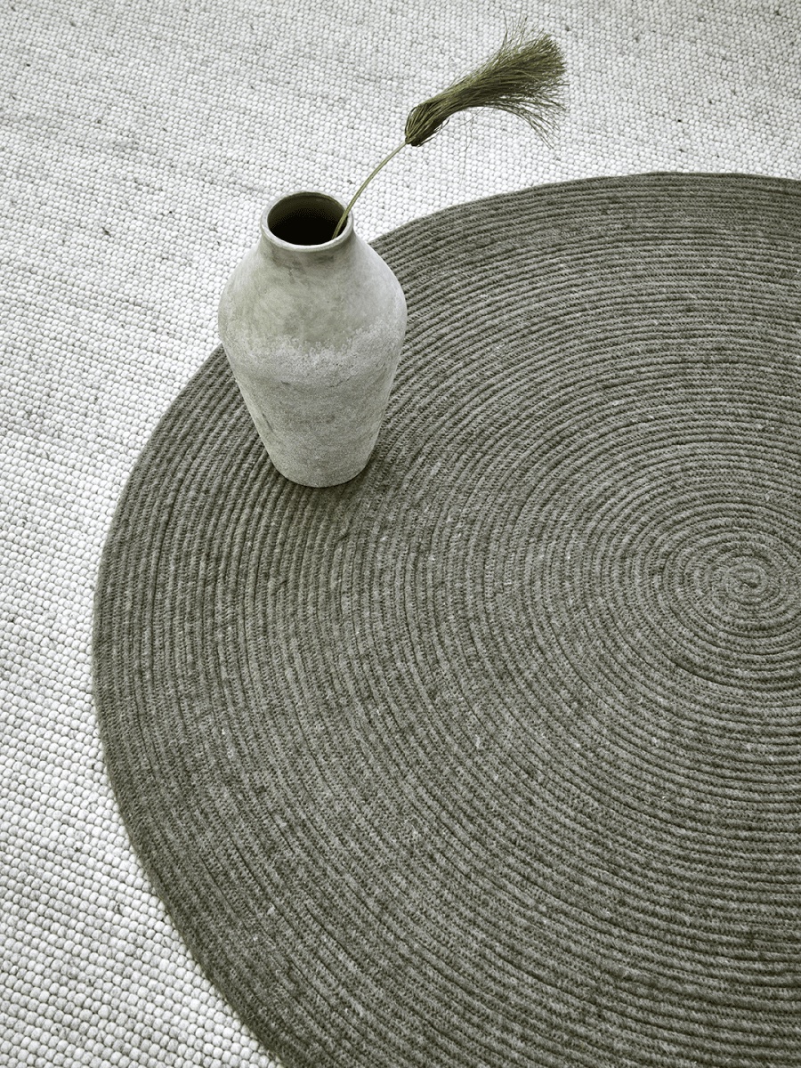 Classic Collection Merino Rundt Ullteppe Mørk Grønn Ø200