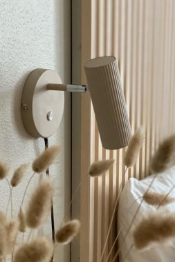 Globen Lighting Hubble Wandlampe Beige