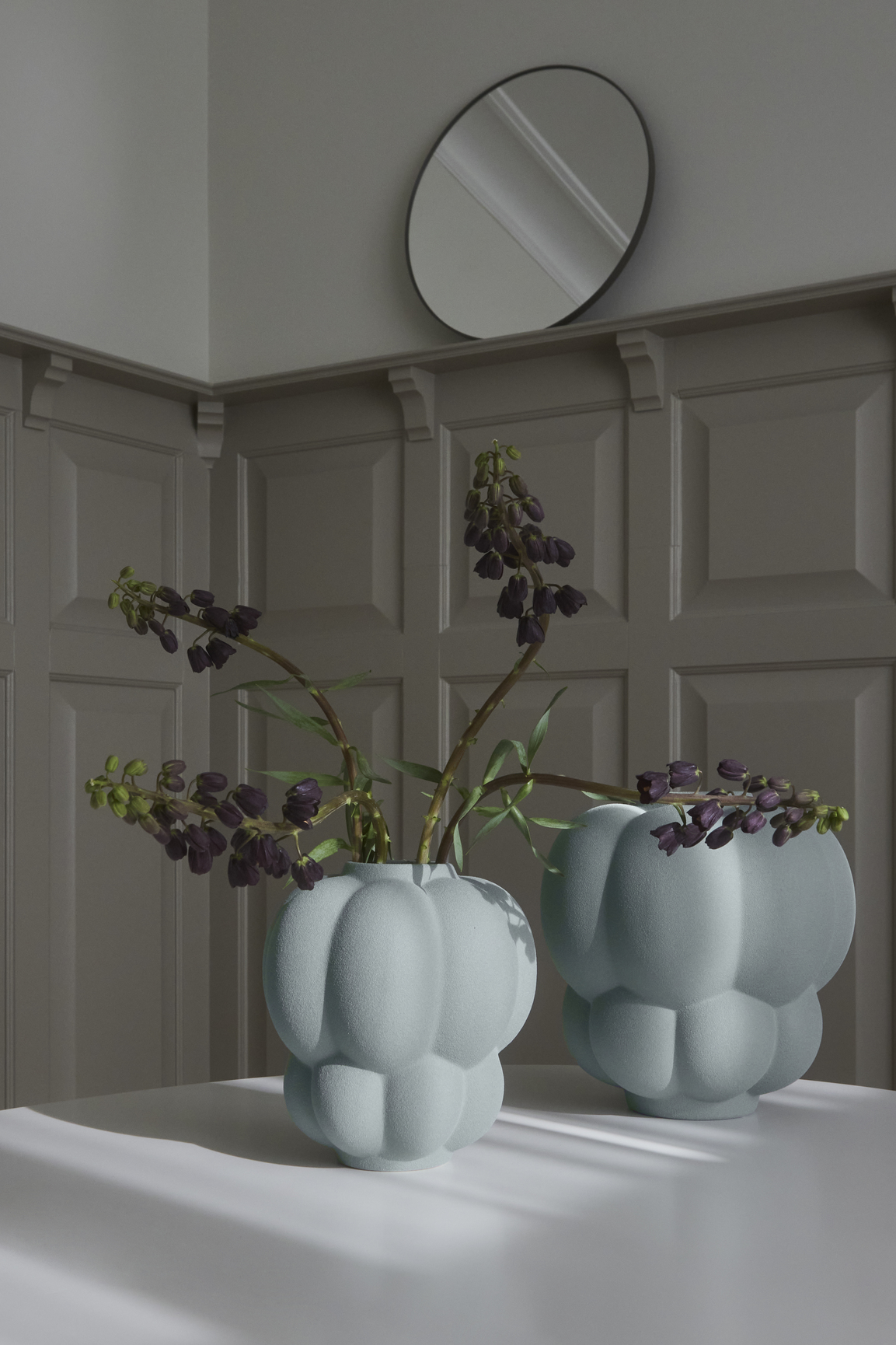 AYTM Uva Vase Keramik Blassminze 28 cm