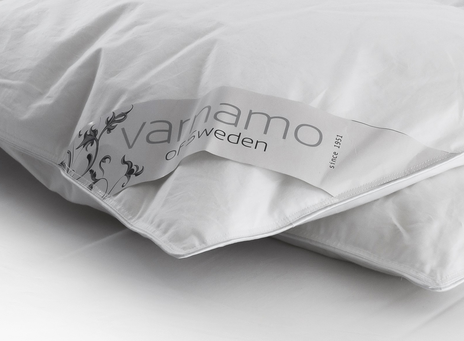 Varnamo of Sweden Lilja Duntäcke 700g Varm Enkel