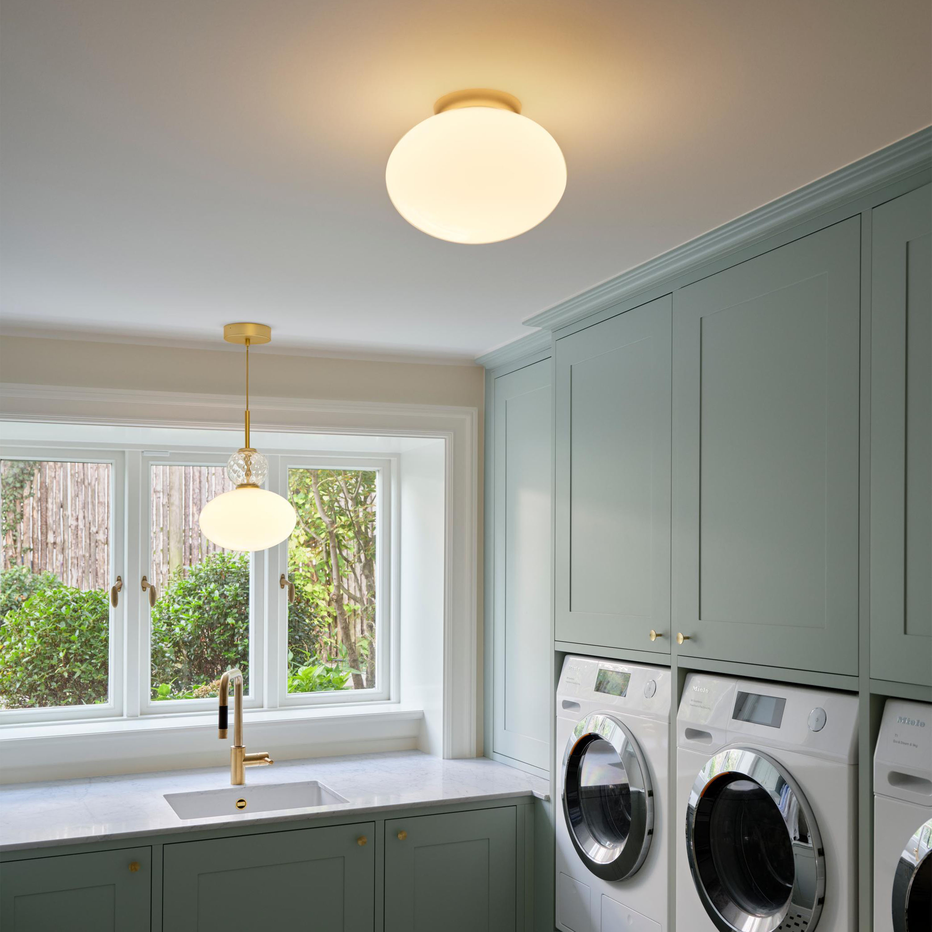 Nuura Rizzatto 32 Taklampa Satin Brass/Opal