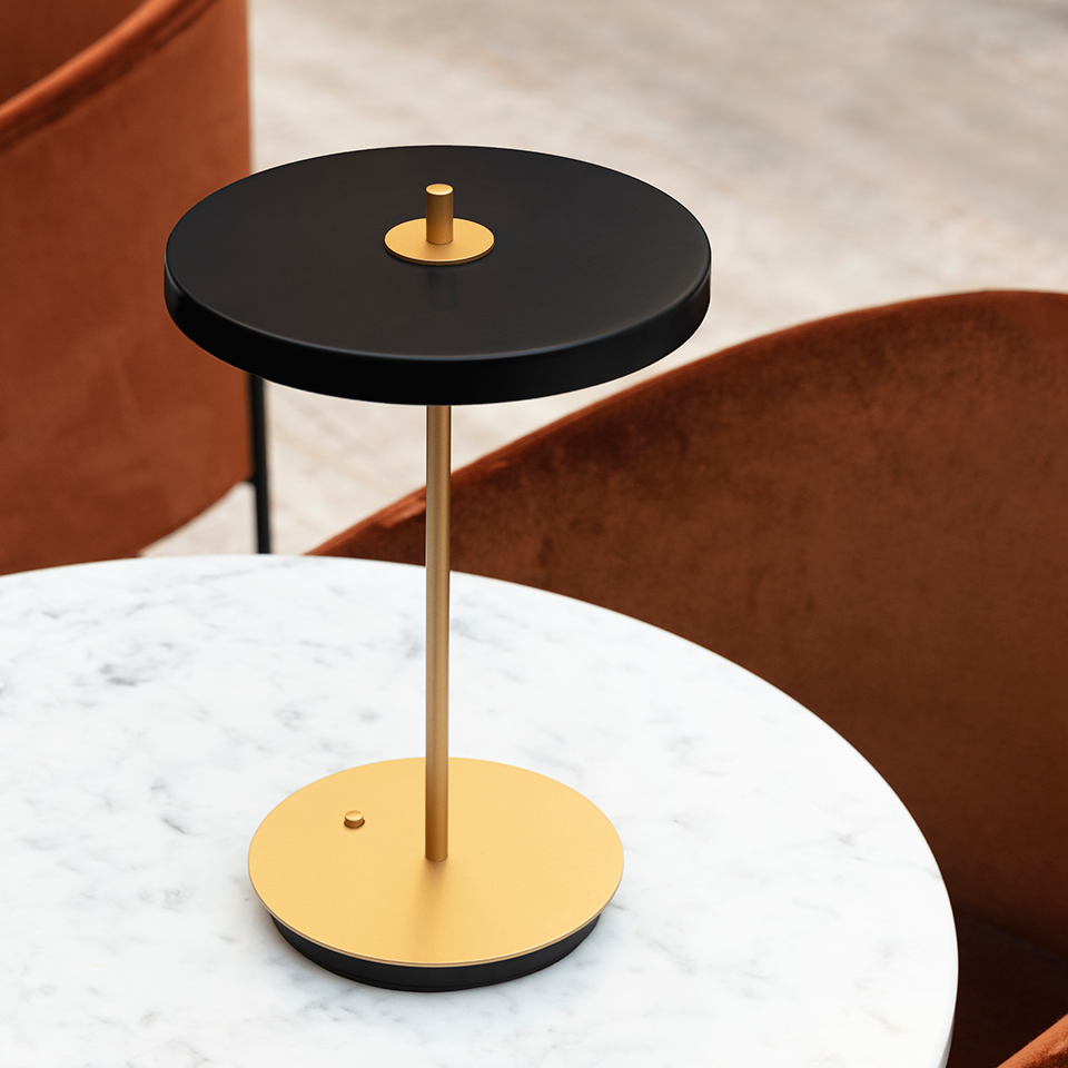 Umage Asteria Move Tragbare Tischleuchte Black