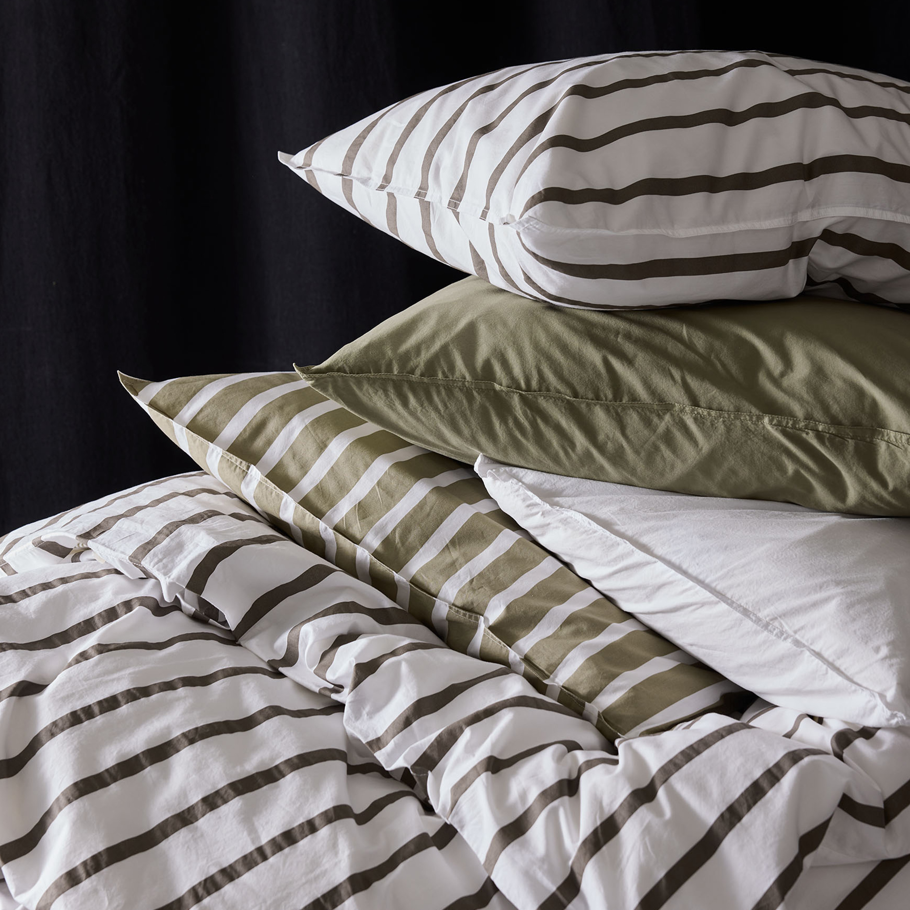 Tell me more Tyynyliina Olive Stripe 50x90cm