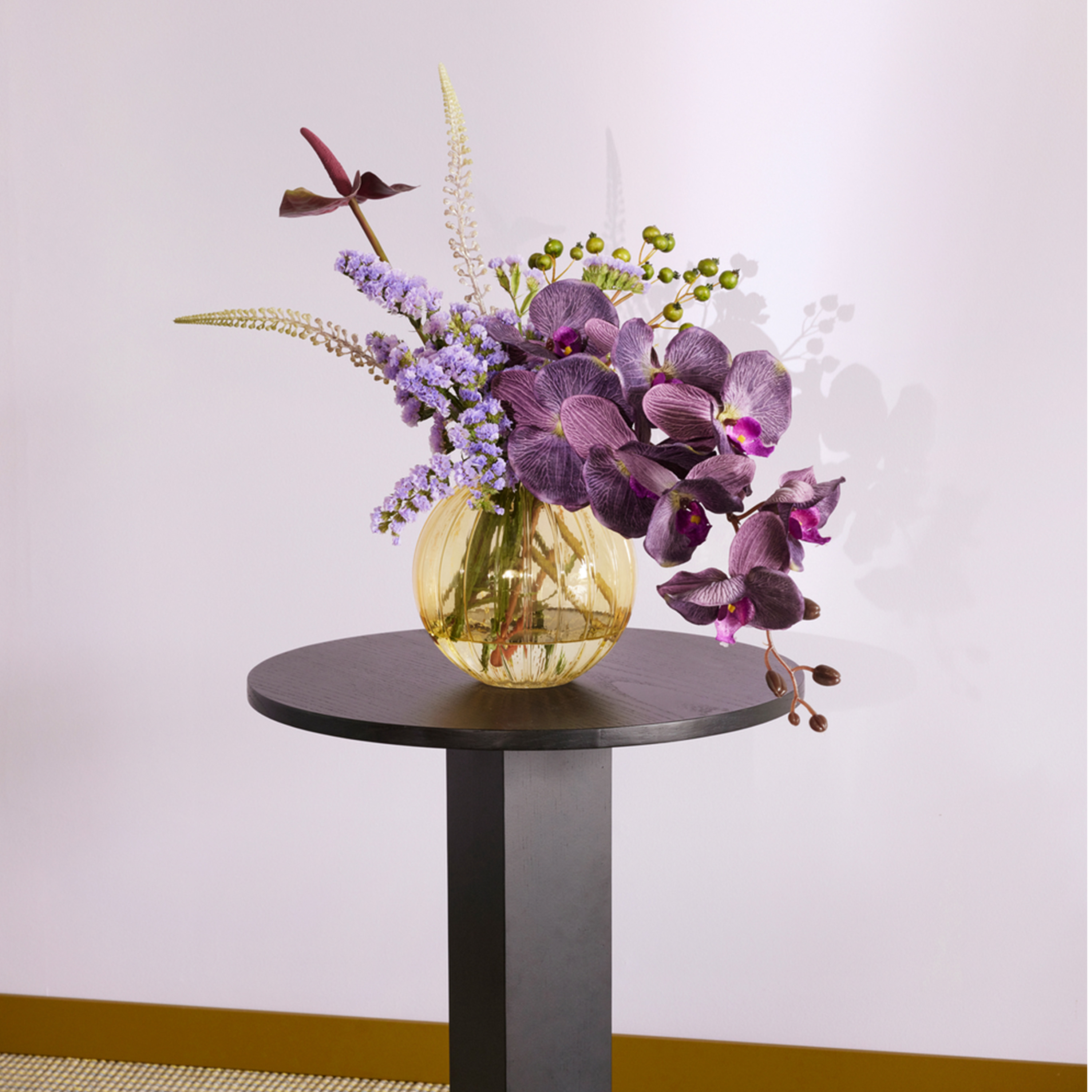 Hübsch Koohi Sidobord Black Ø45