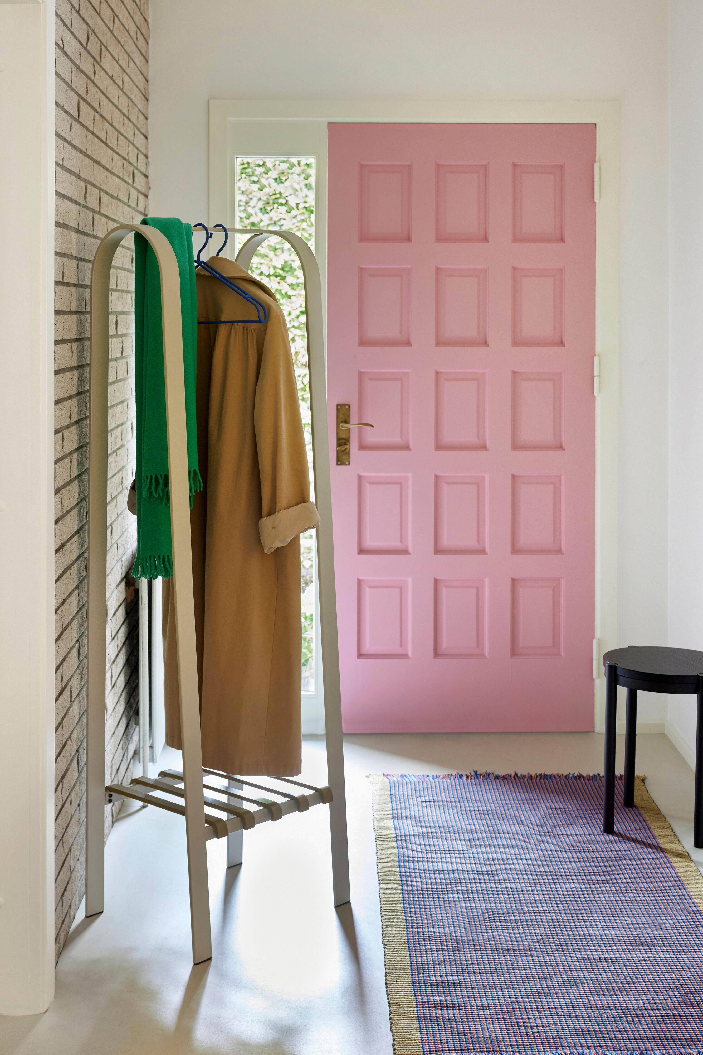 Hübsch Oto Pall Black