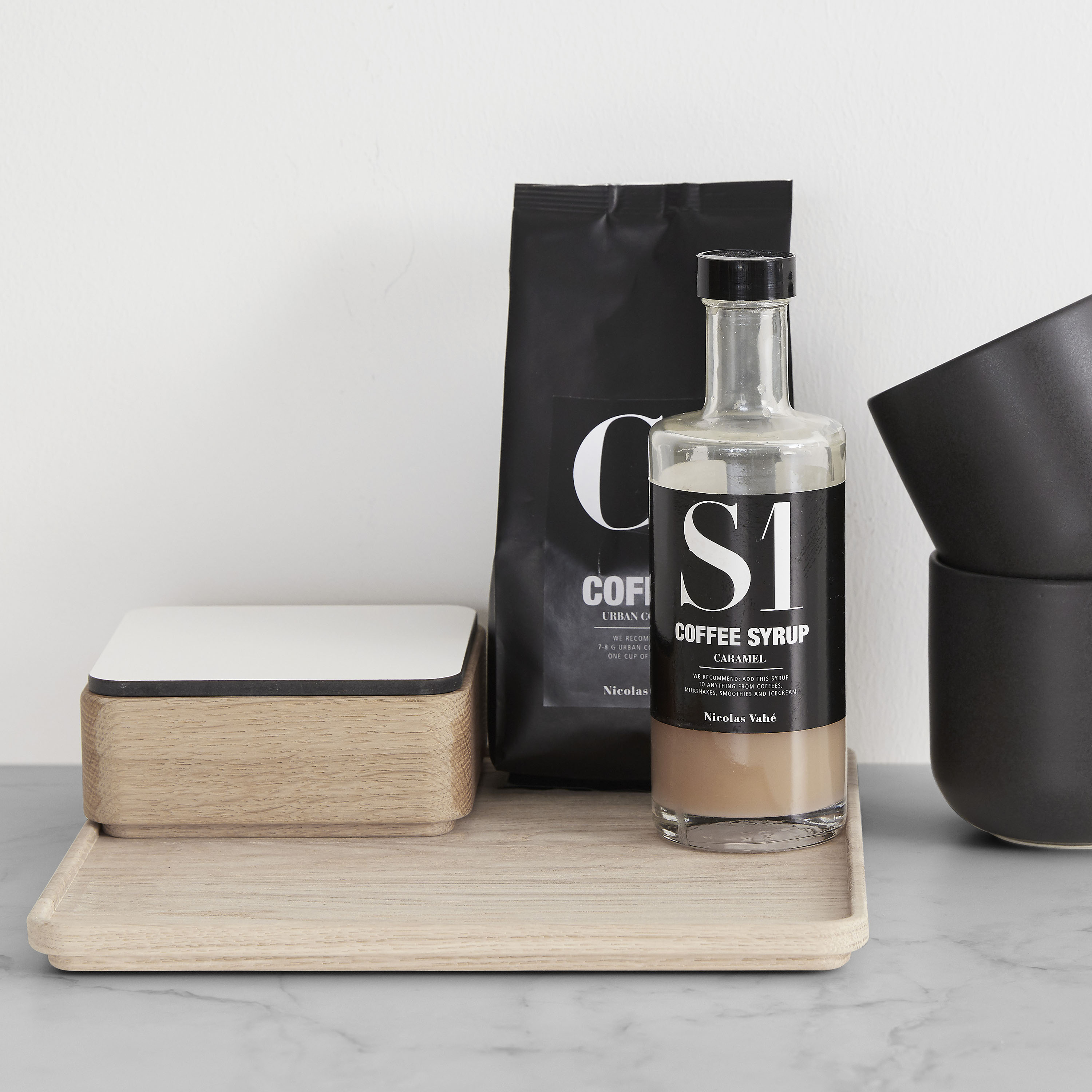 Andersen Furniture Create Me Bricka Ek 24x24