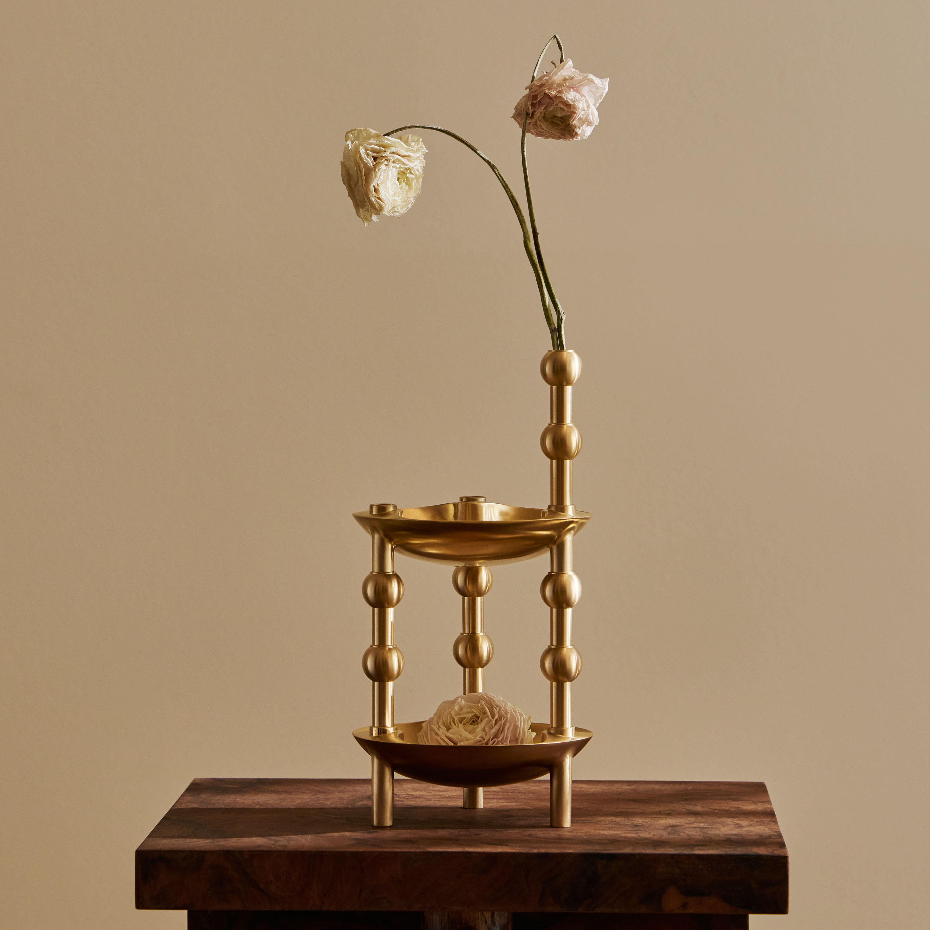 STOFF Nagel Vase Brushed Brass