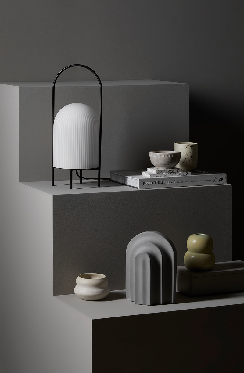 Woud Ghost-pöytävalaisin musta