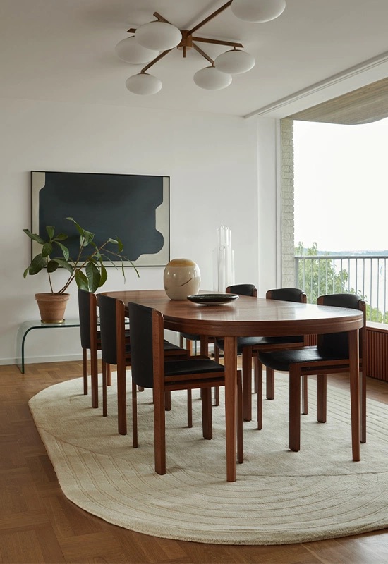 Layered Circular Ullmatta Bone White 220x350