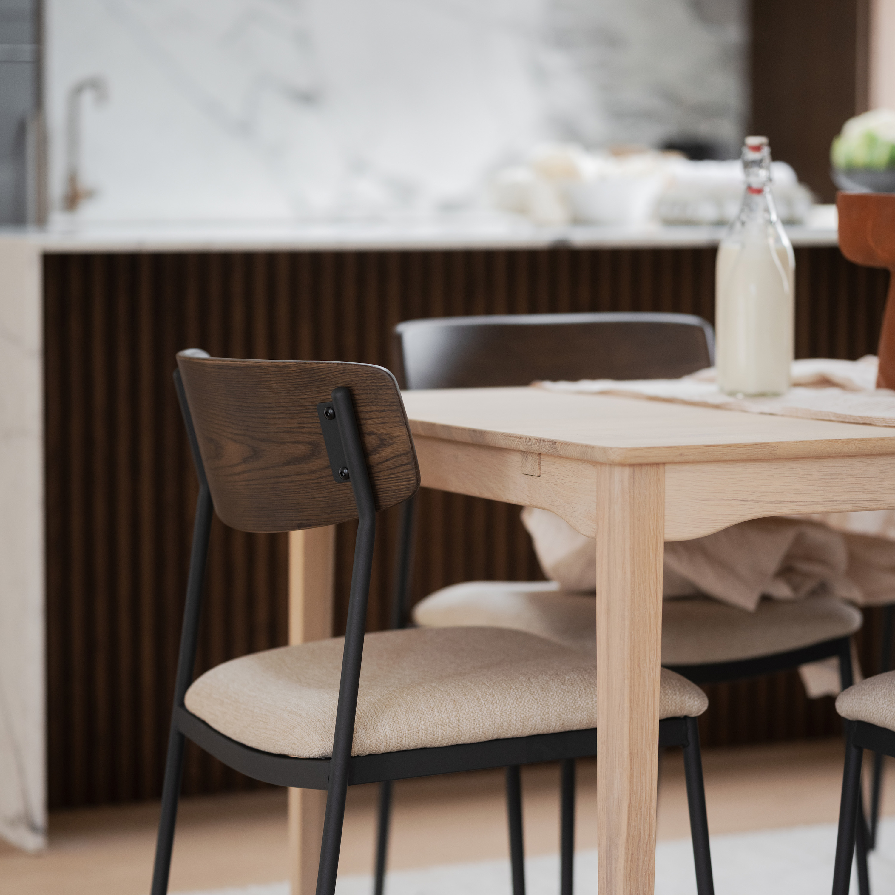 Rowico Home Markham Esstisch Weißpigmentiert 180cm