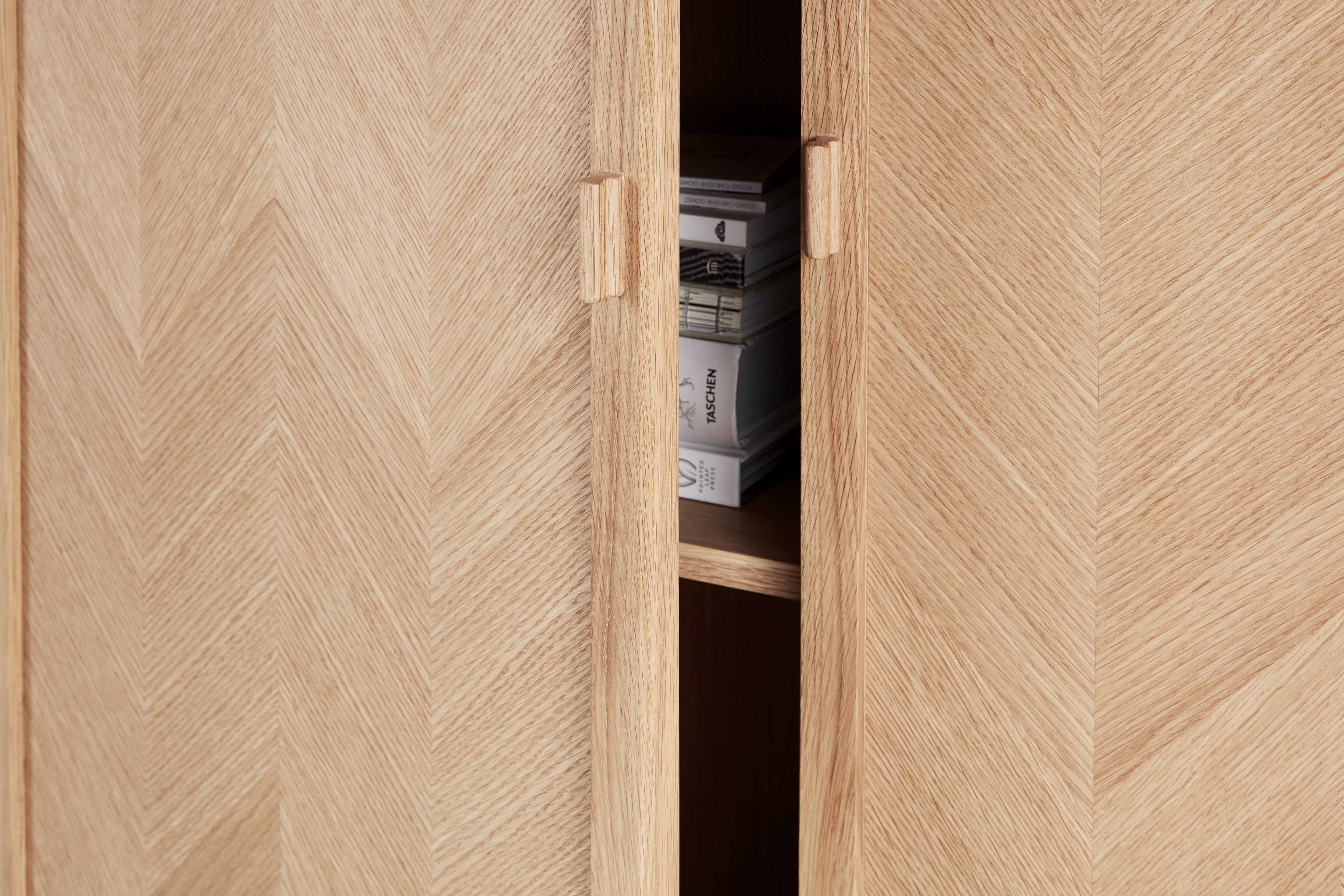 Hübsch Twill kaappi FSC 140cm