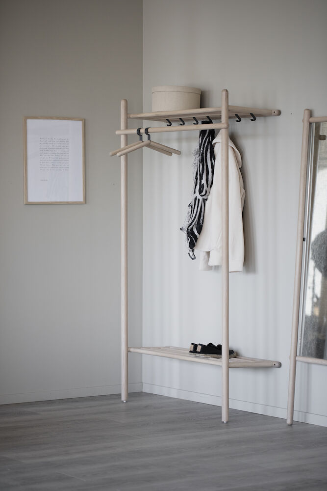 Rowico Home Milford Klädställning Vitpigmenterad