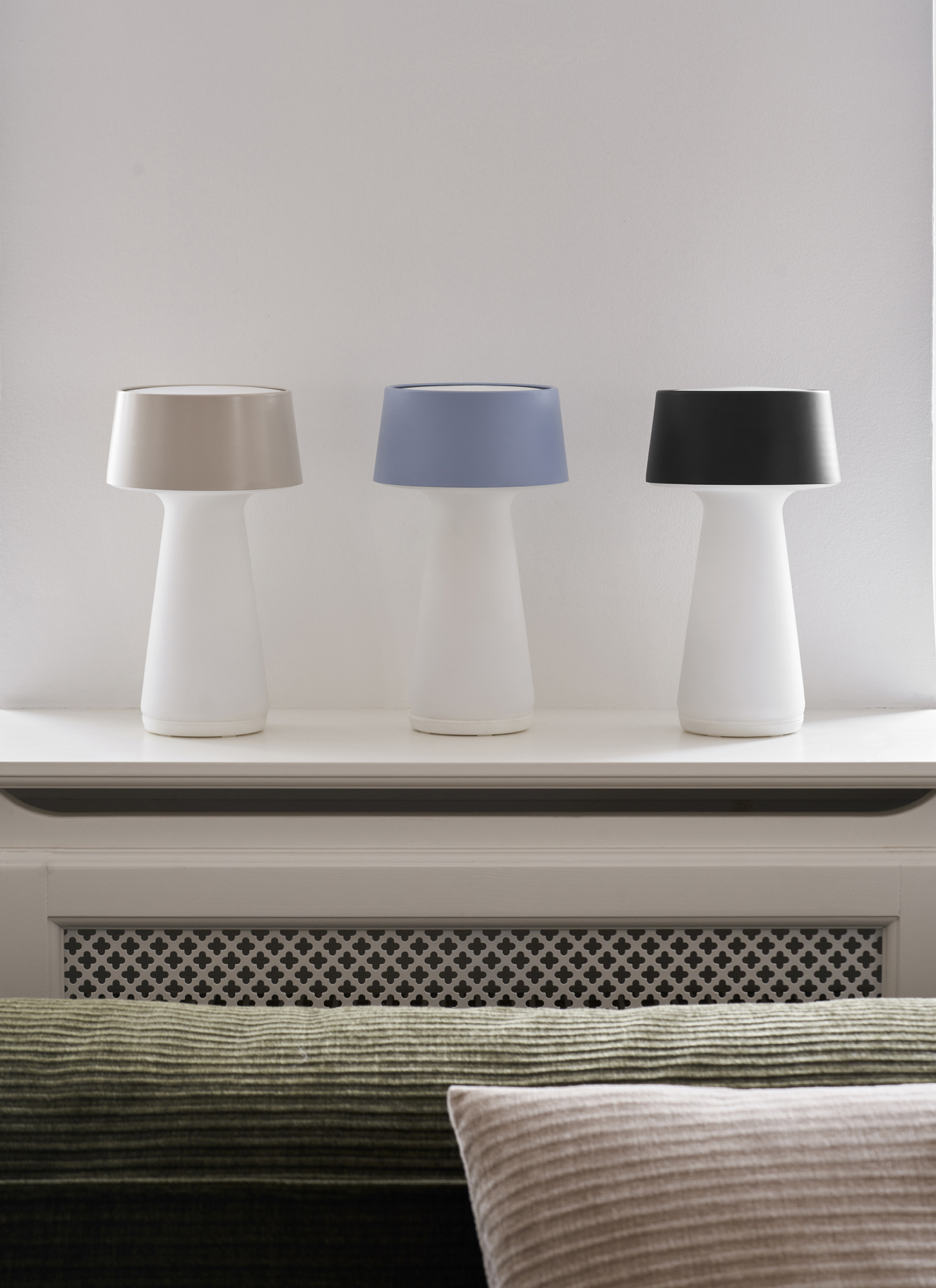 Spring Copenhagen Ember Portabel Bordslampa LED Sky Blue