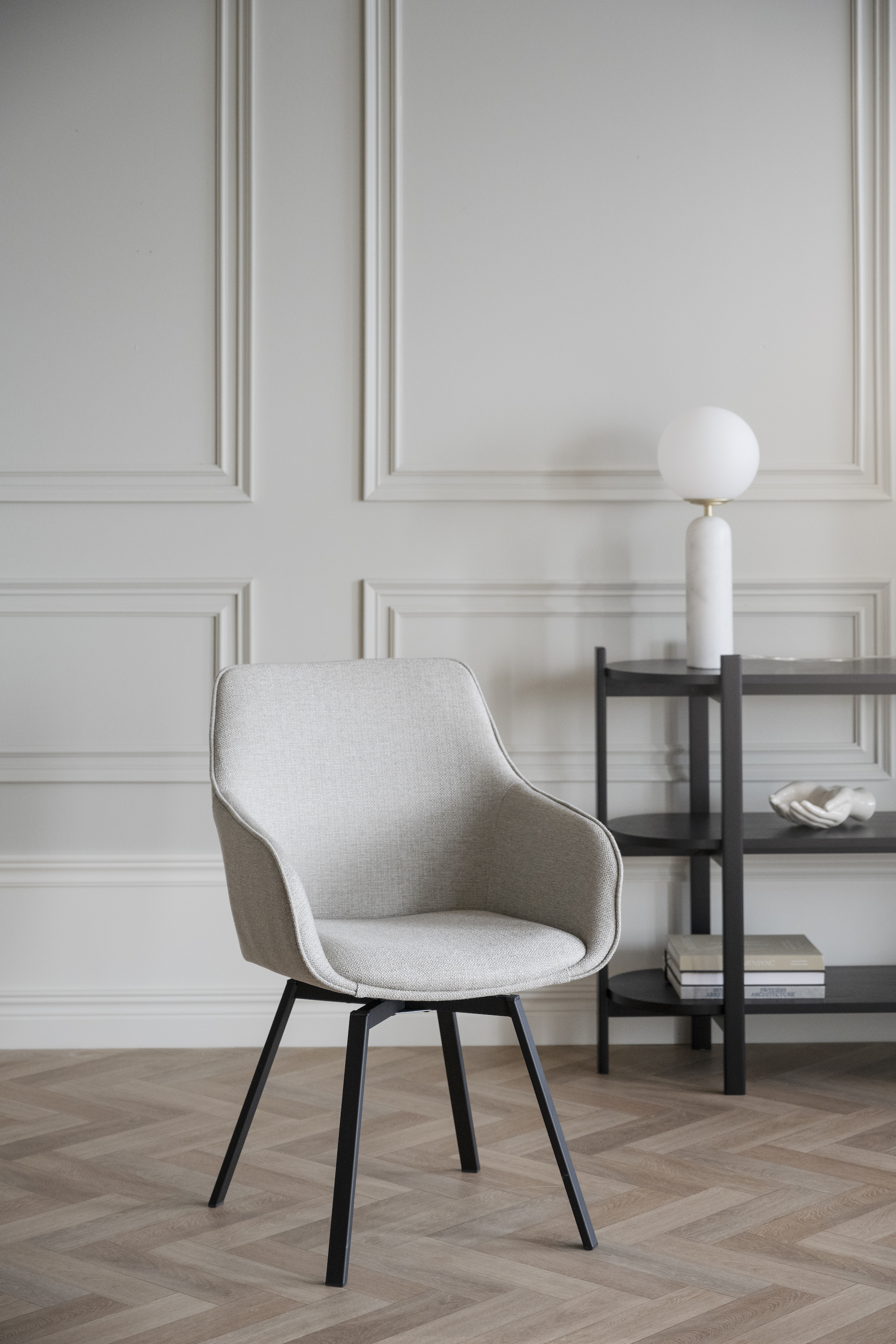 Rowico Home Alison Armlehnstuhl Beige/Schwarz