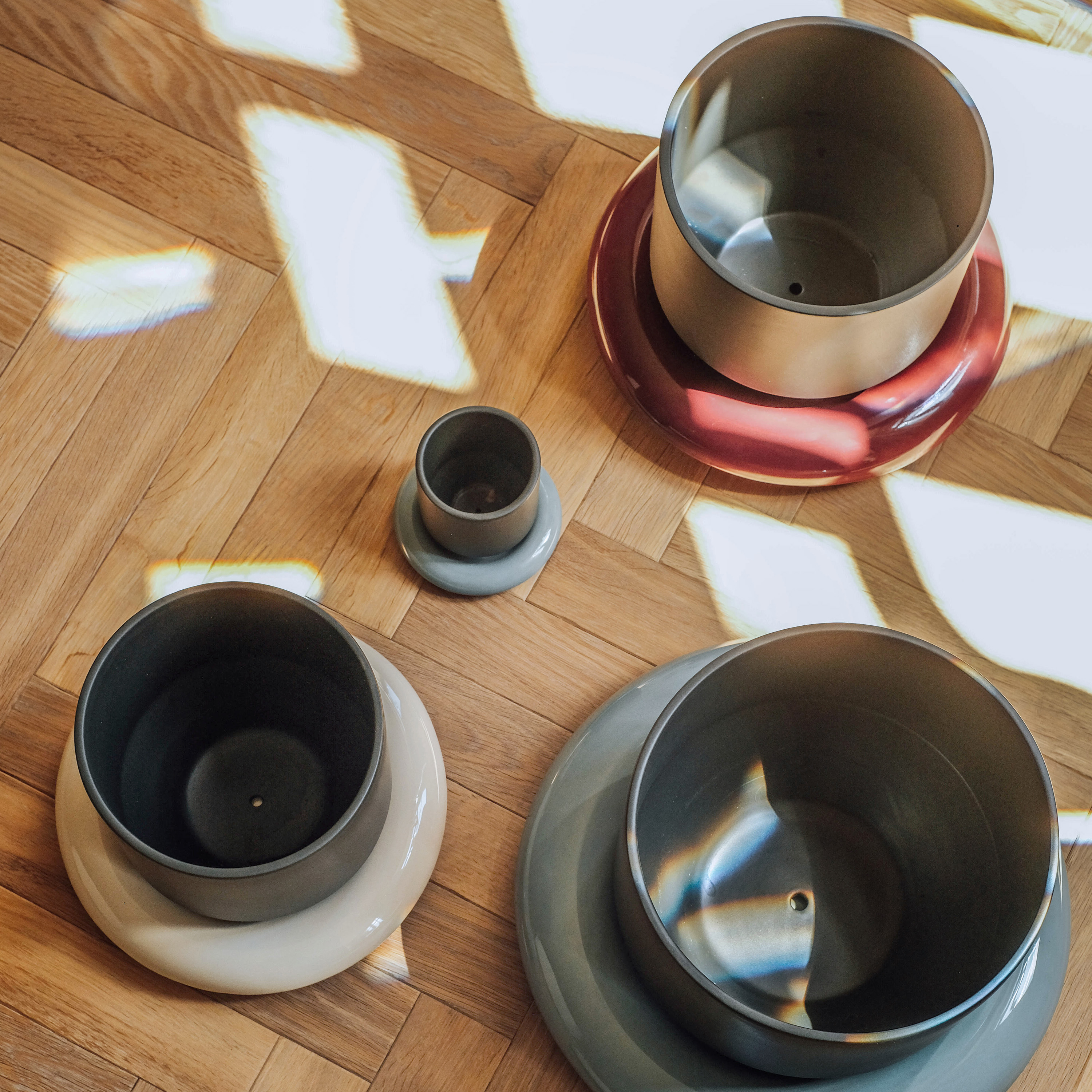 Bergs Potter Lily Untersetzer glasiert Misty Blue Ø21