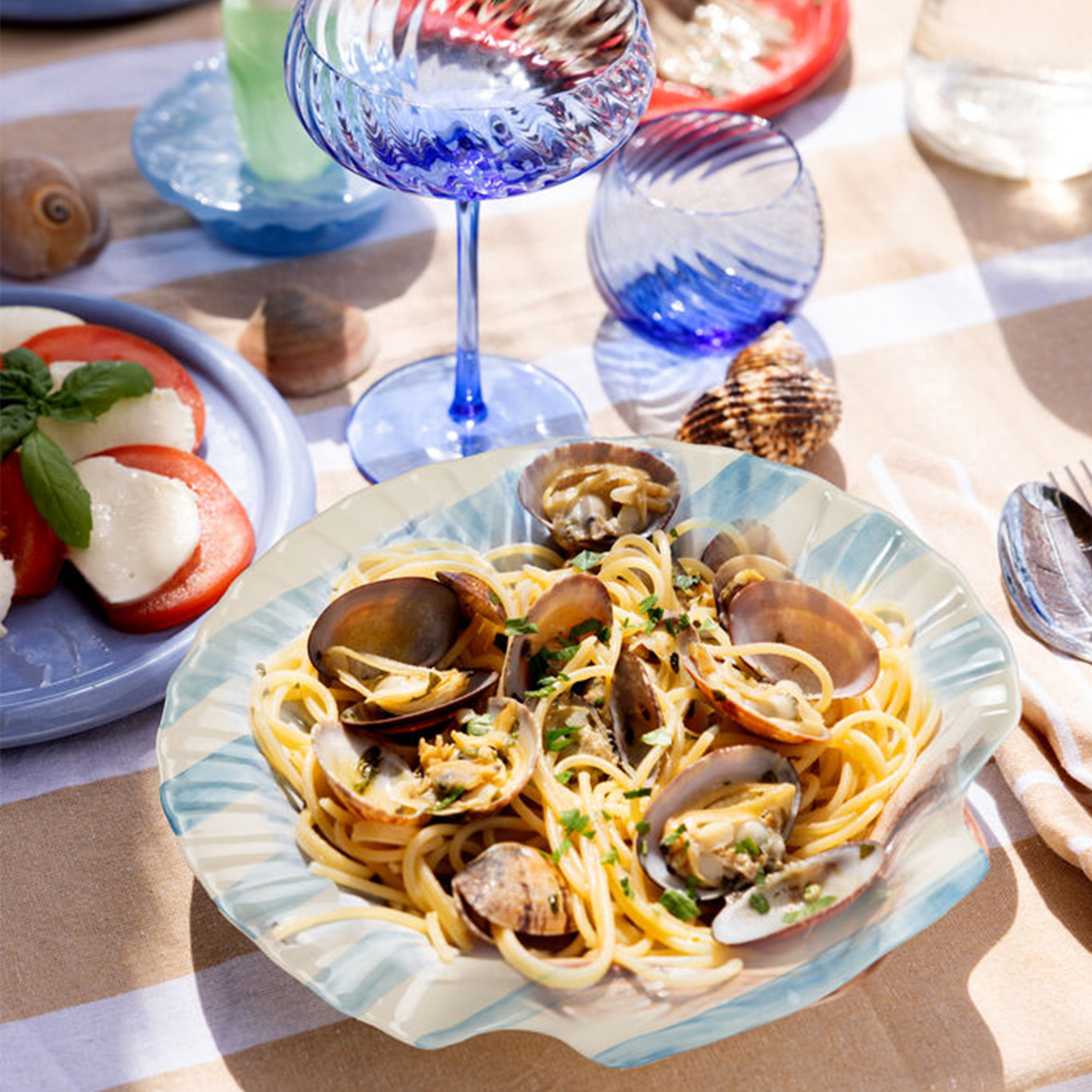 Byon Armona Tallrik Ljusblå/vit Ø23