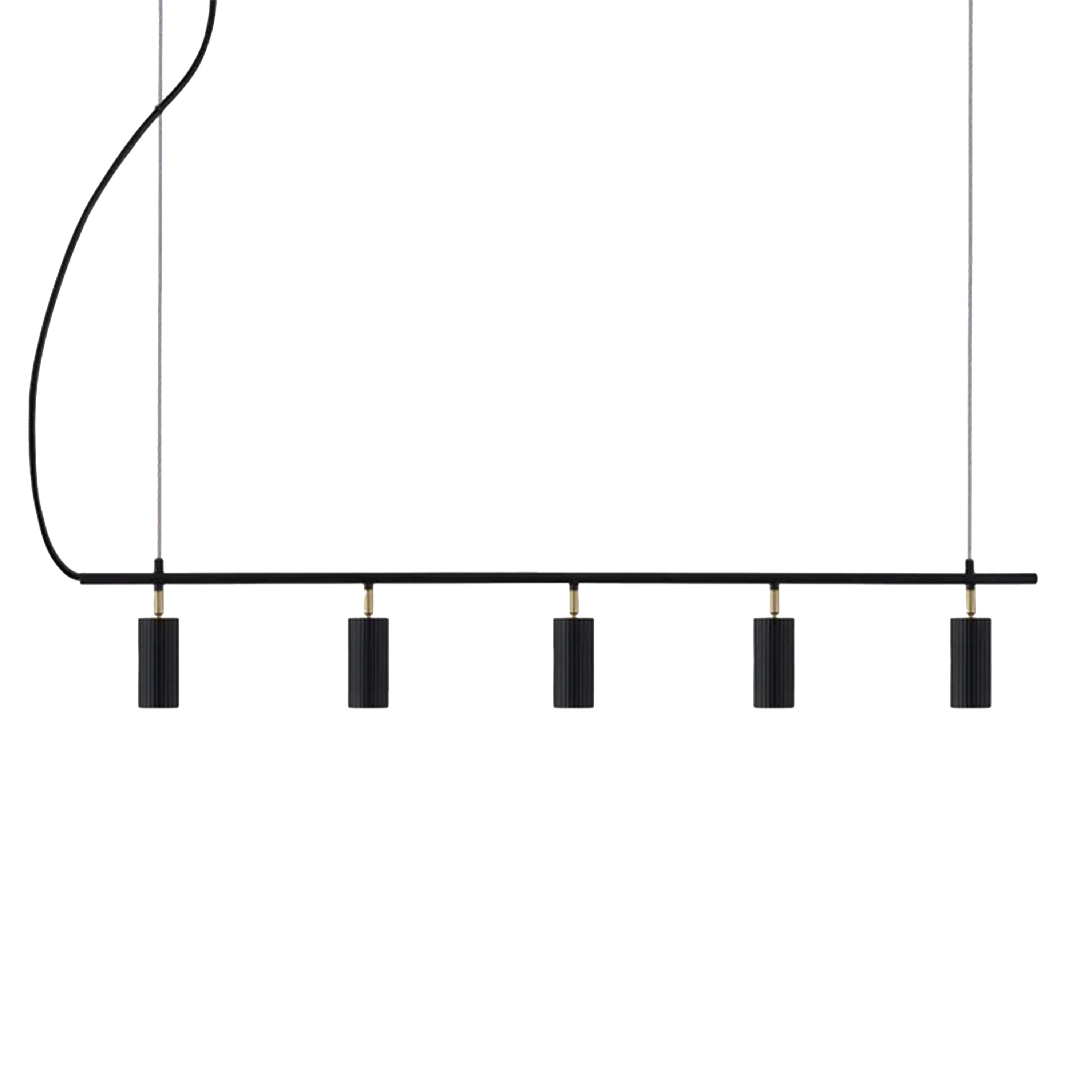 Hubble 5 Long Taklampe Svart