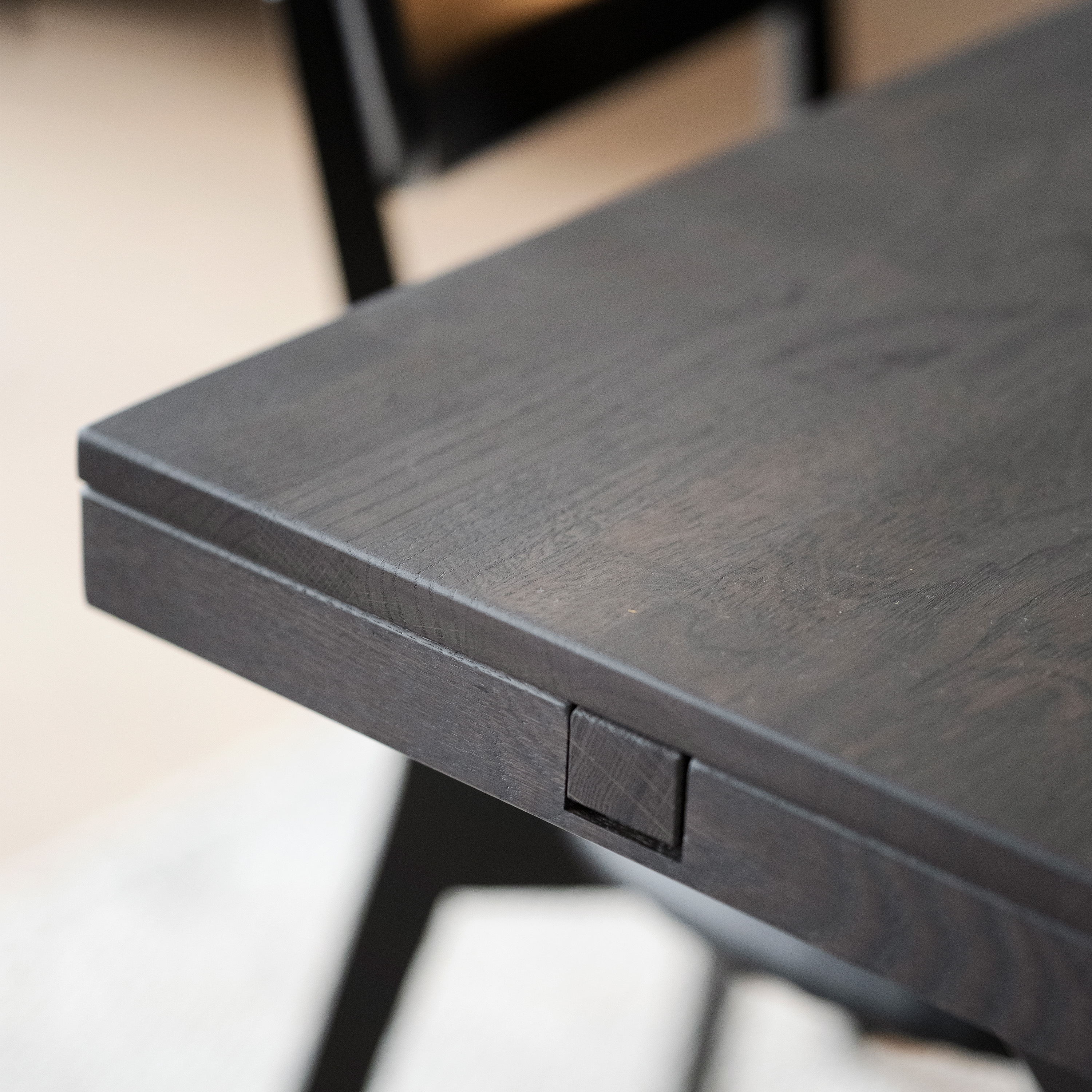 Rowico Home Brooklyn Esstisch U-Bein Dunkelbraune Eiche 220cm