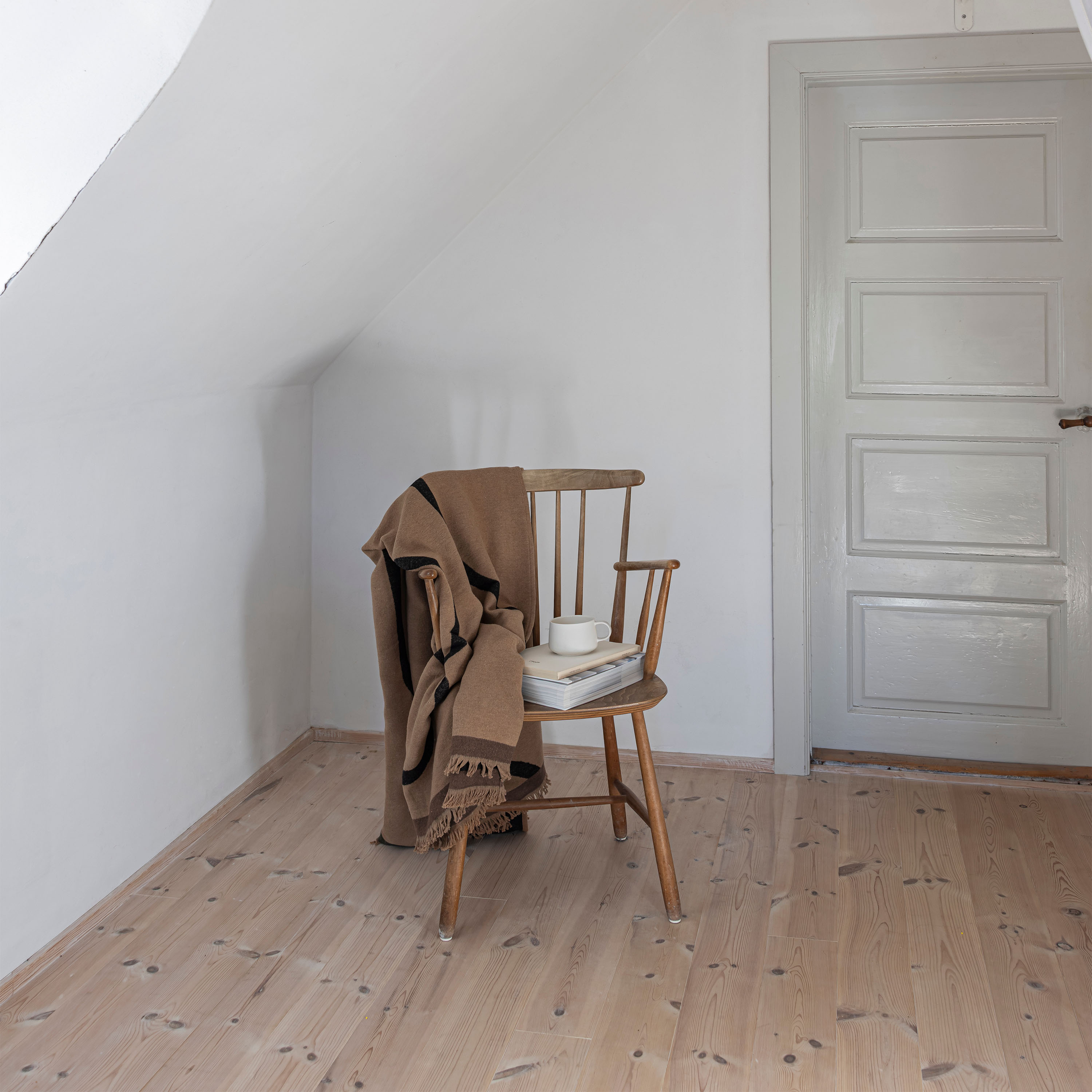 Mette Ditmer Shadow Pledd Latte/Sort 130x175