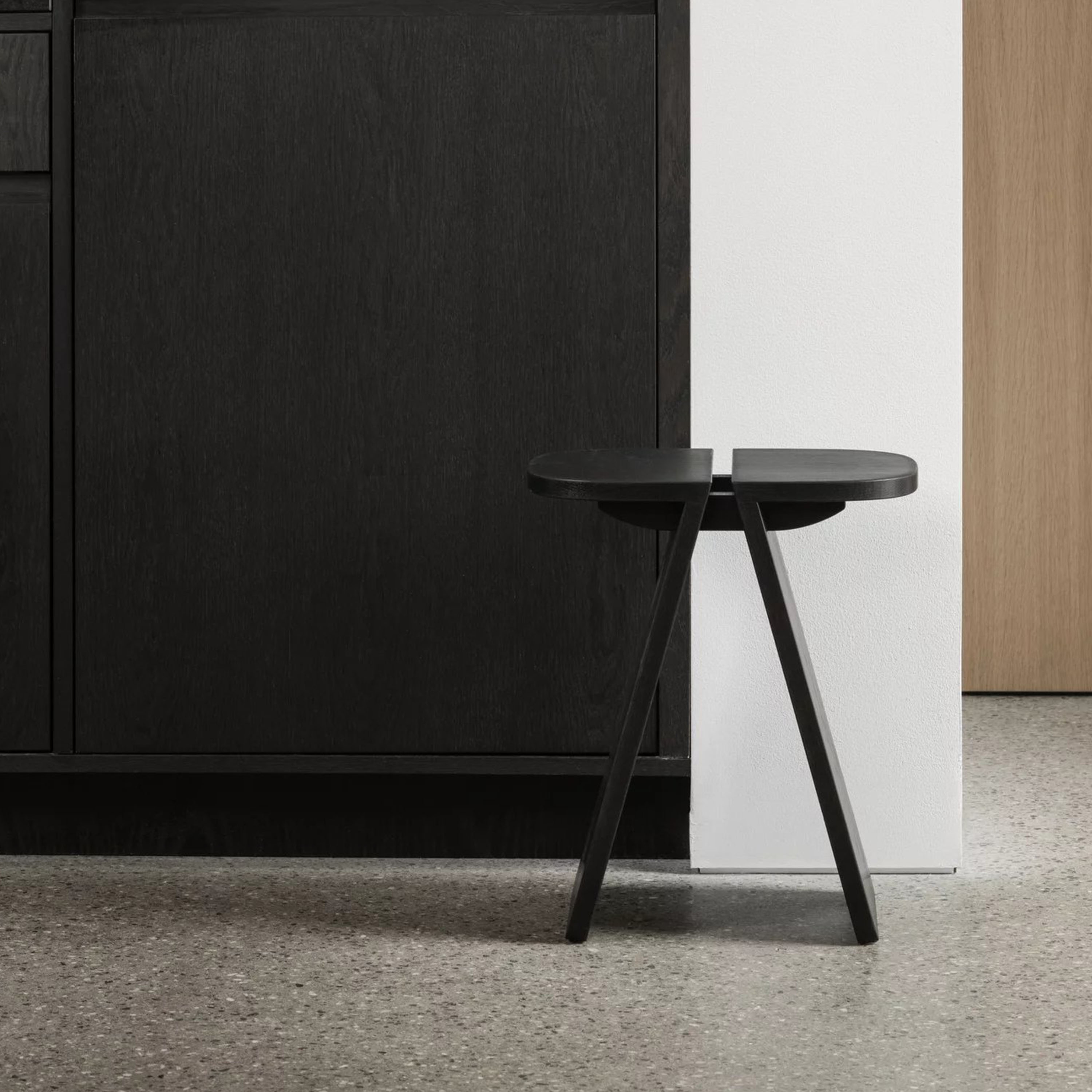 Blomus Avio Jakkara Black Oak 45cm