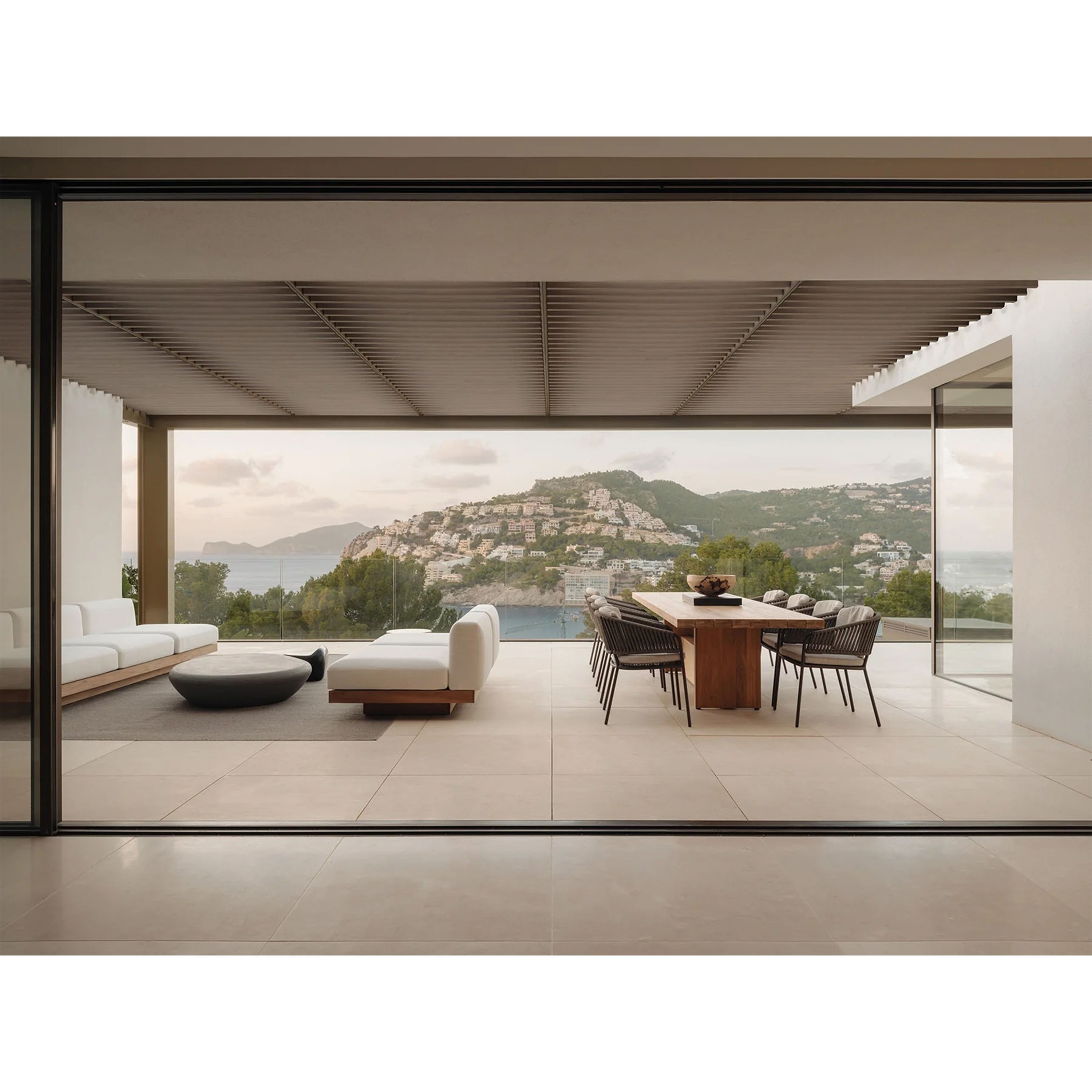 New Mags Contemporary Beach Houses Coffee Table Book