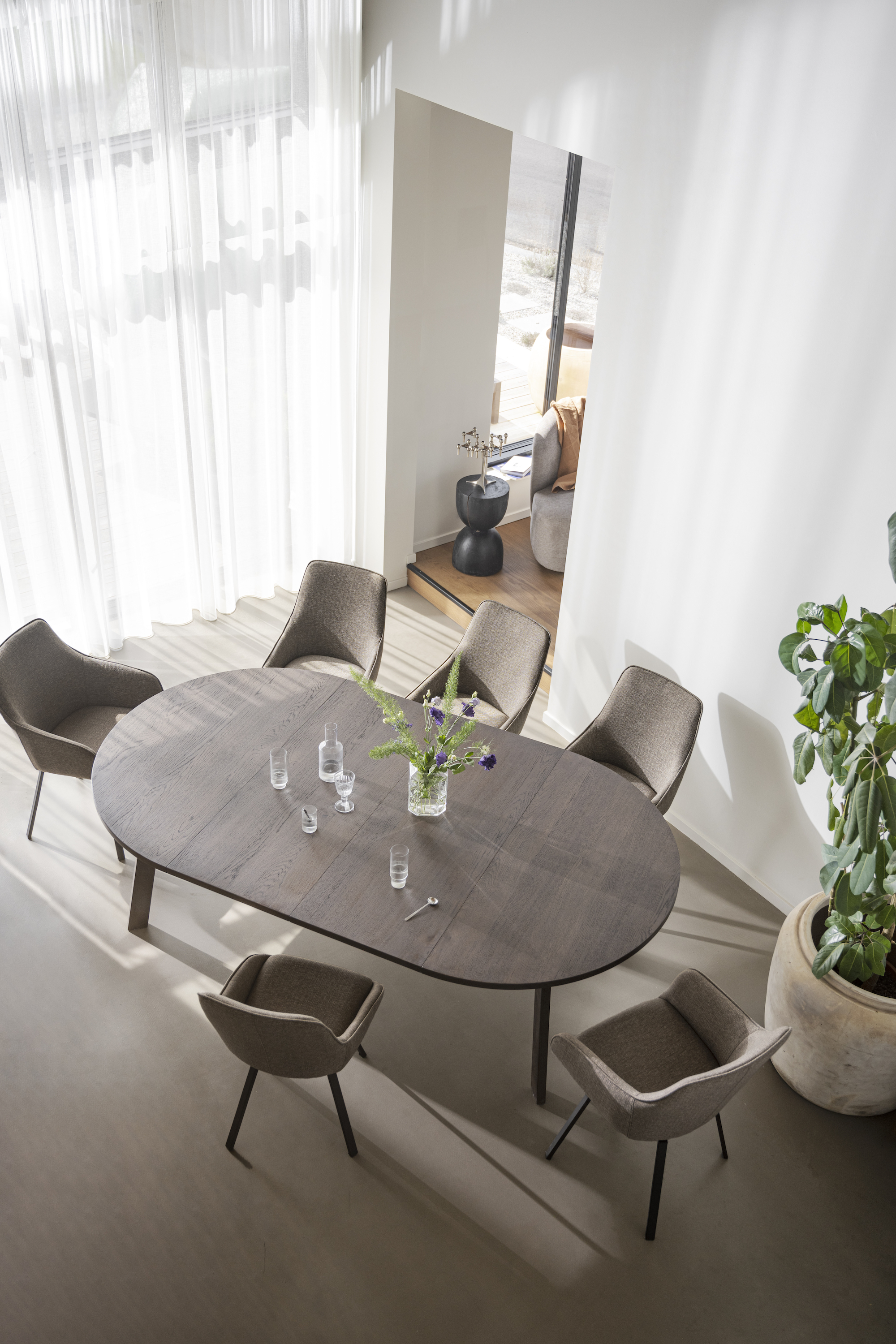 Rowico Home Alison Armlehnstuhl Dunkelbeige/Schwarz