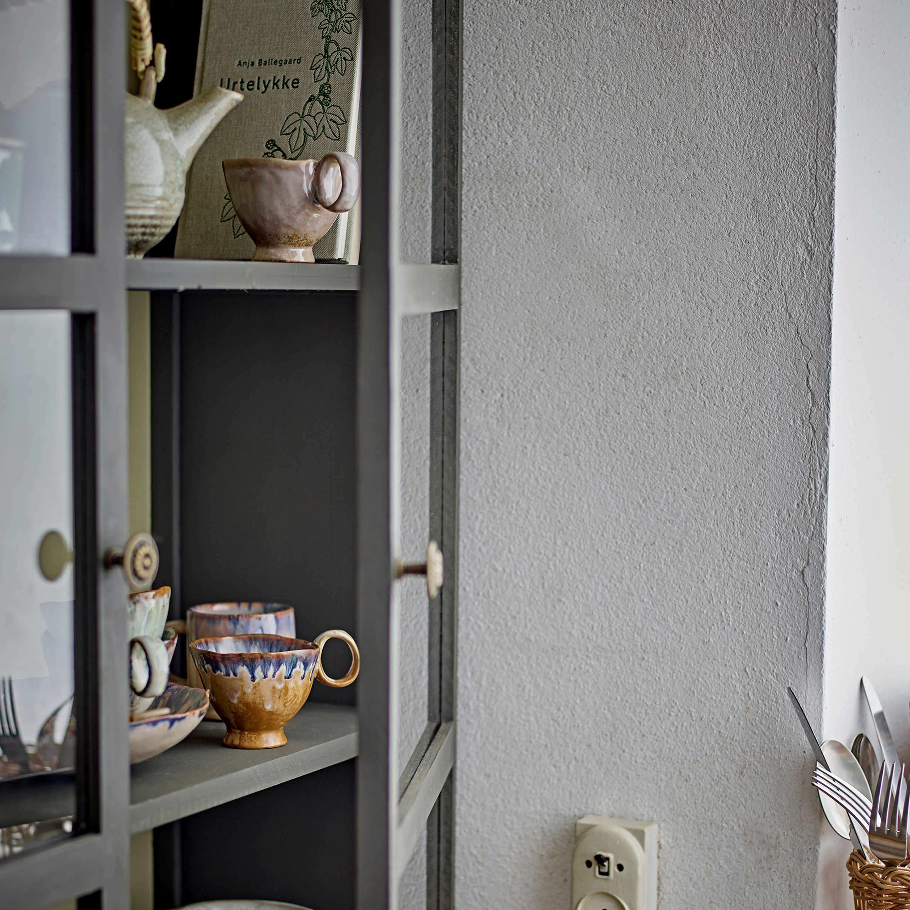 Bloomingville Tone Vitrineschrank Green 100cm