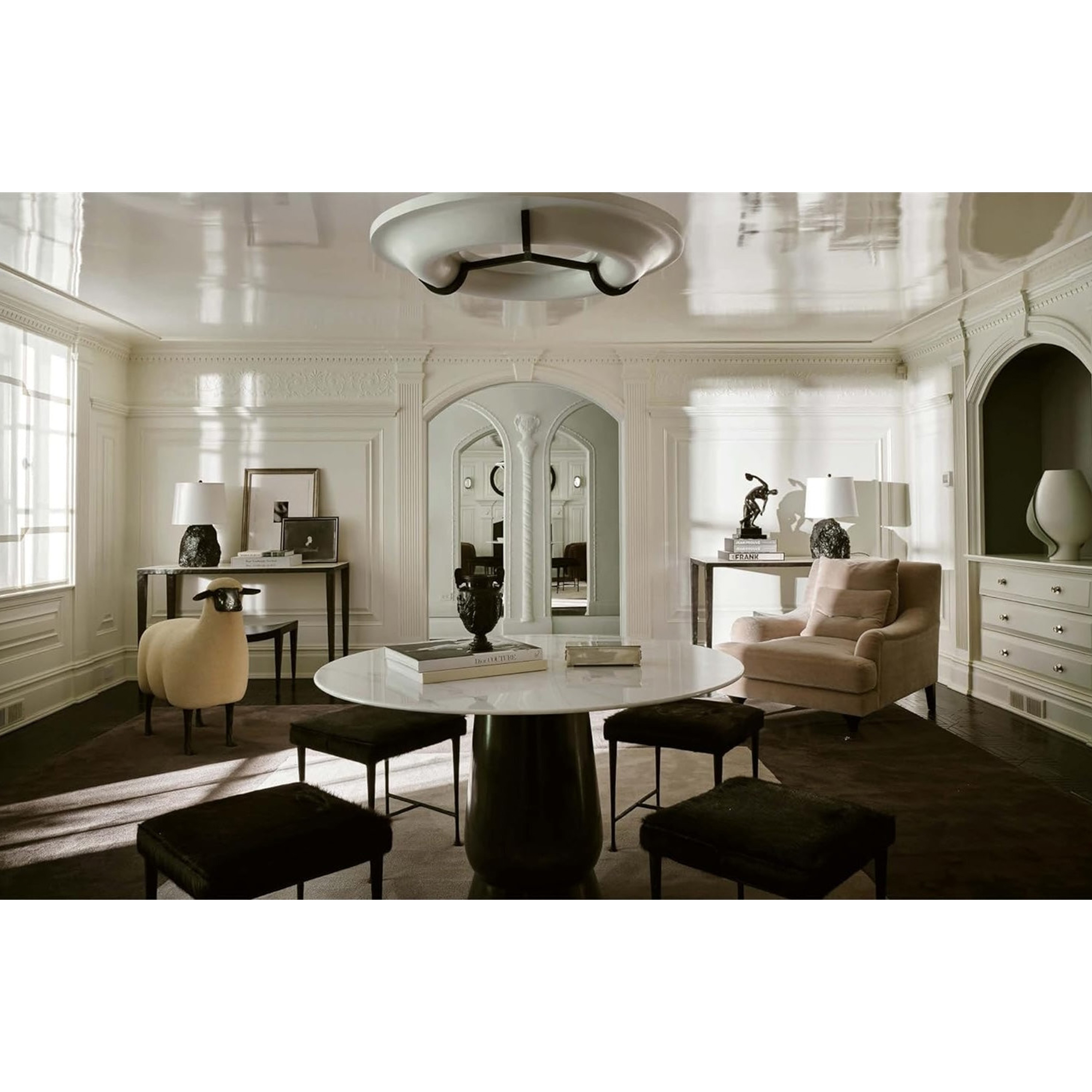 New Mags Young Visionaries A New Generation of Interior Designers Bok