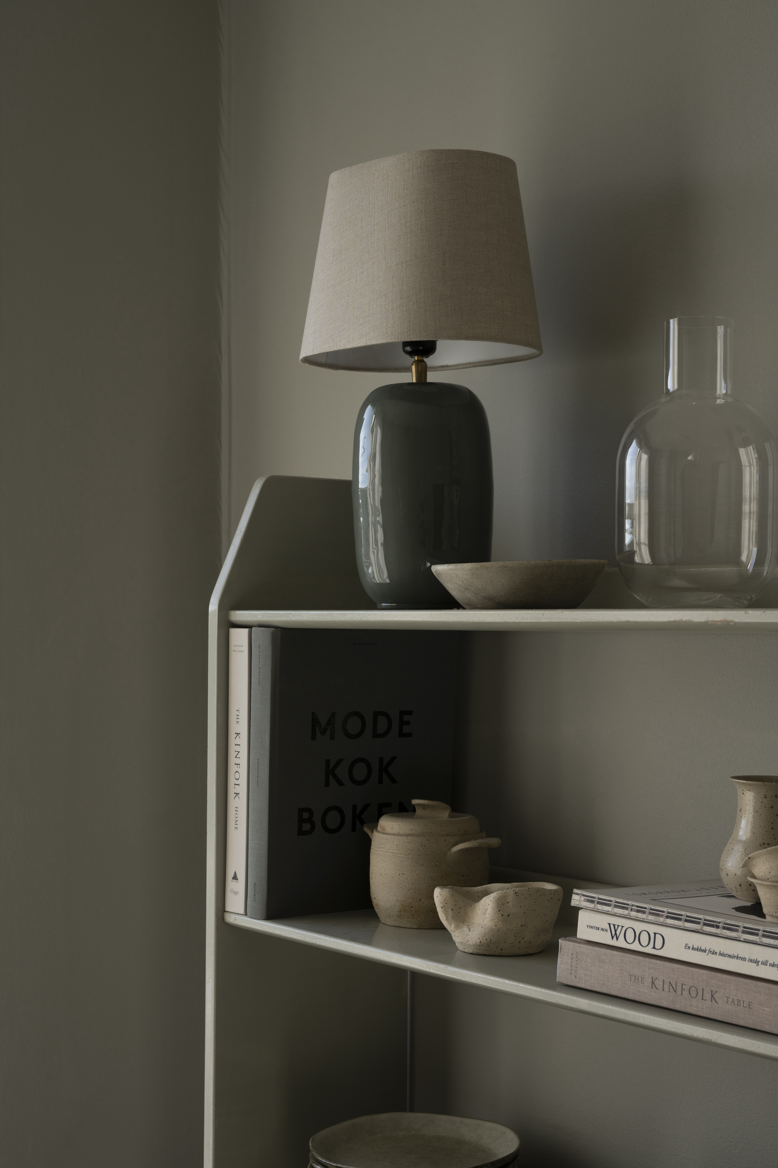 Watt &amp; Veke Emily Lampfot Dusty Green 28.5cm