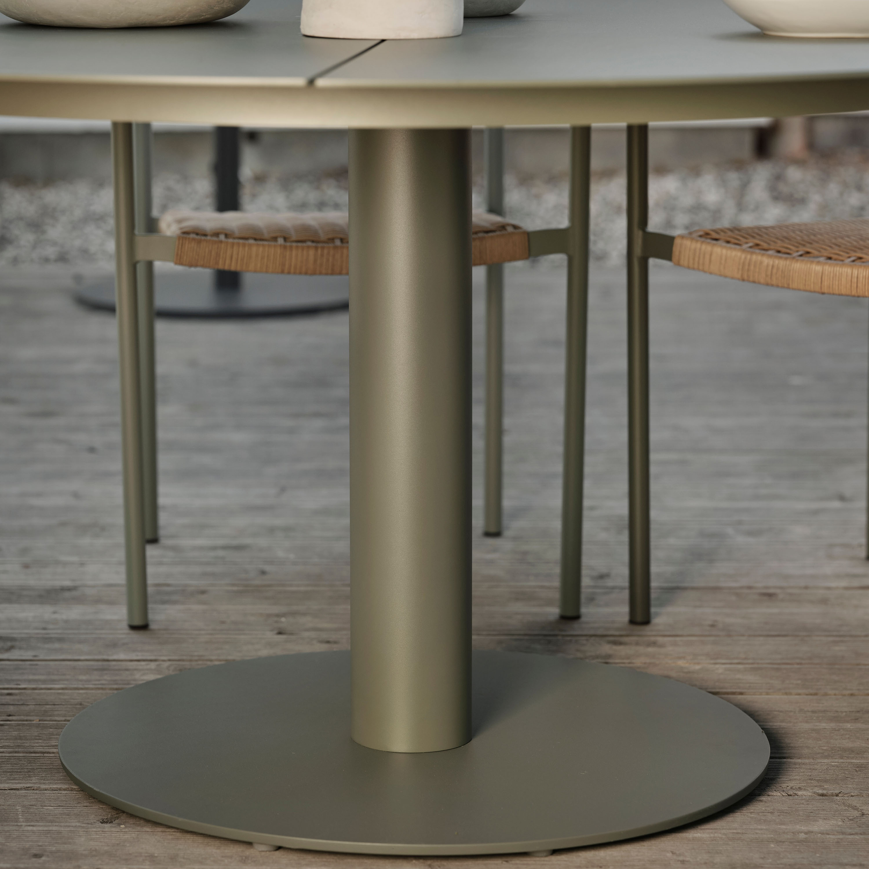 Brafab Peace Matbord Nordic Green Ø150