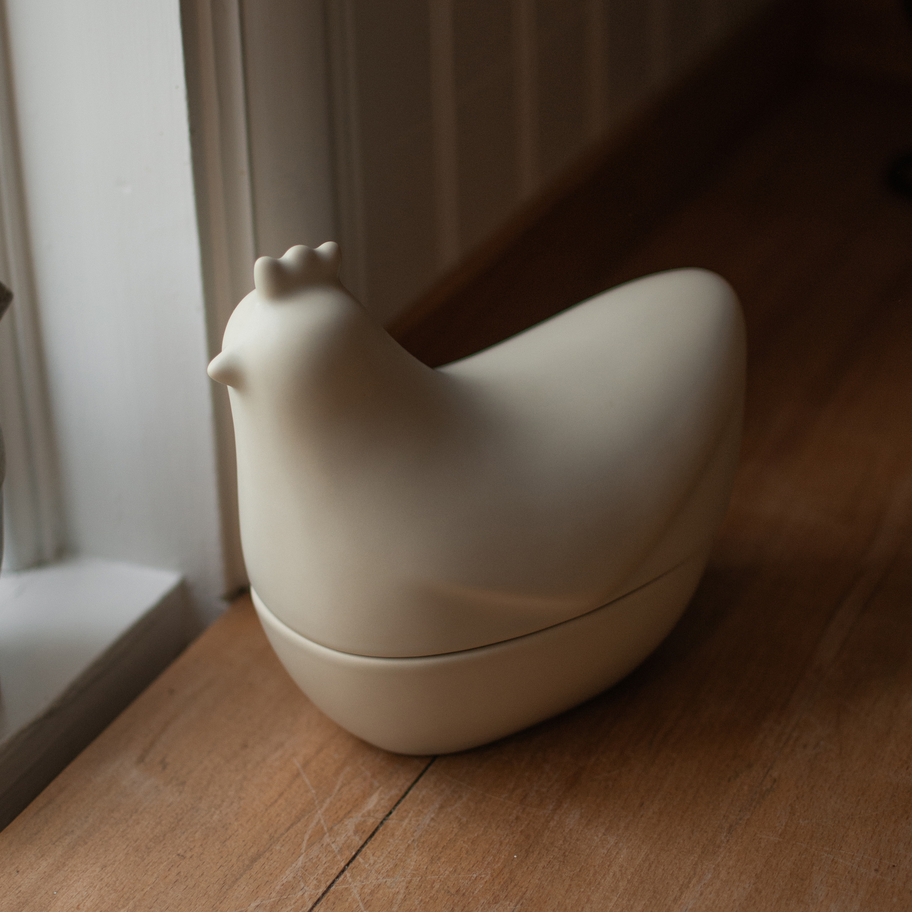 DBKD Happy Hen Hønse Krem Dekorasjon 18x12,5