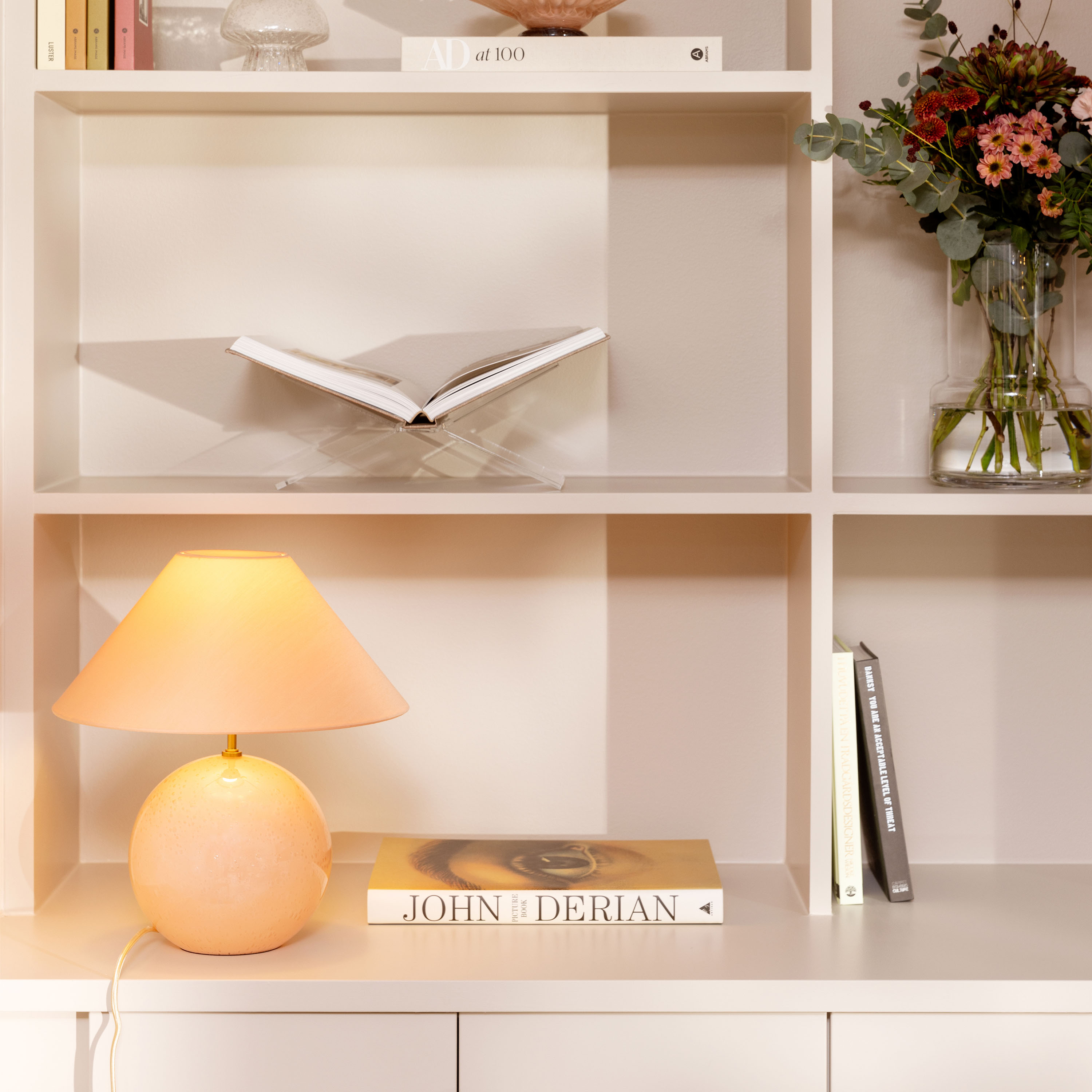 Globen Lighting Iris Bordlampe Blush 35