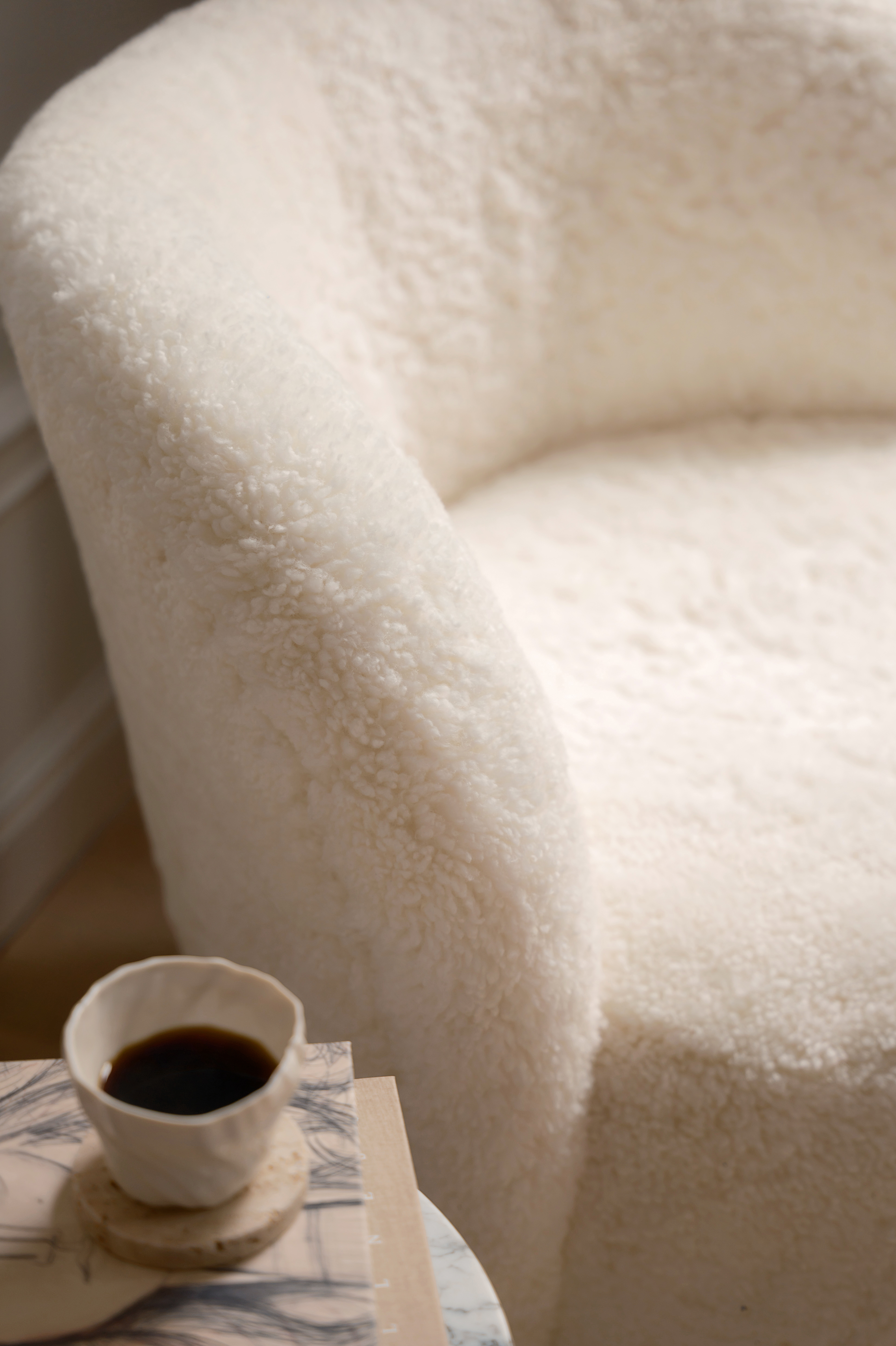 Sleepo Collection Lollo Fåtölj Fårskinn White