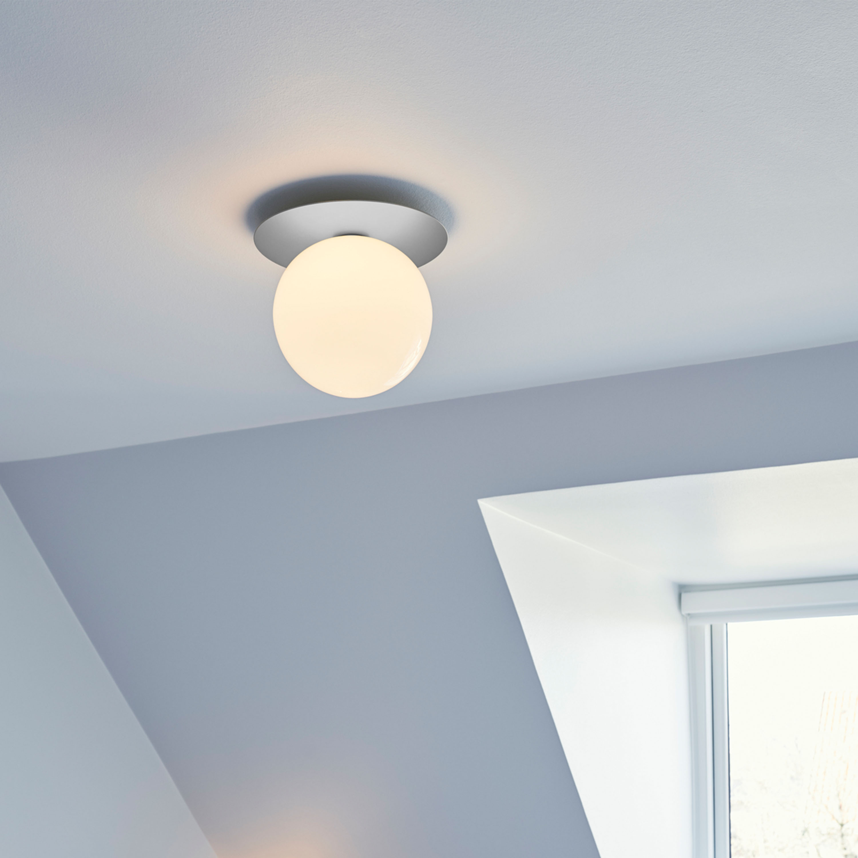 Nuura Liila 1 Vägg-/taklampa Light Silver/Opal Large