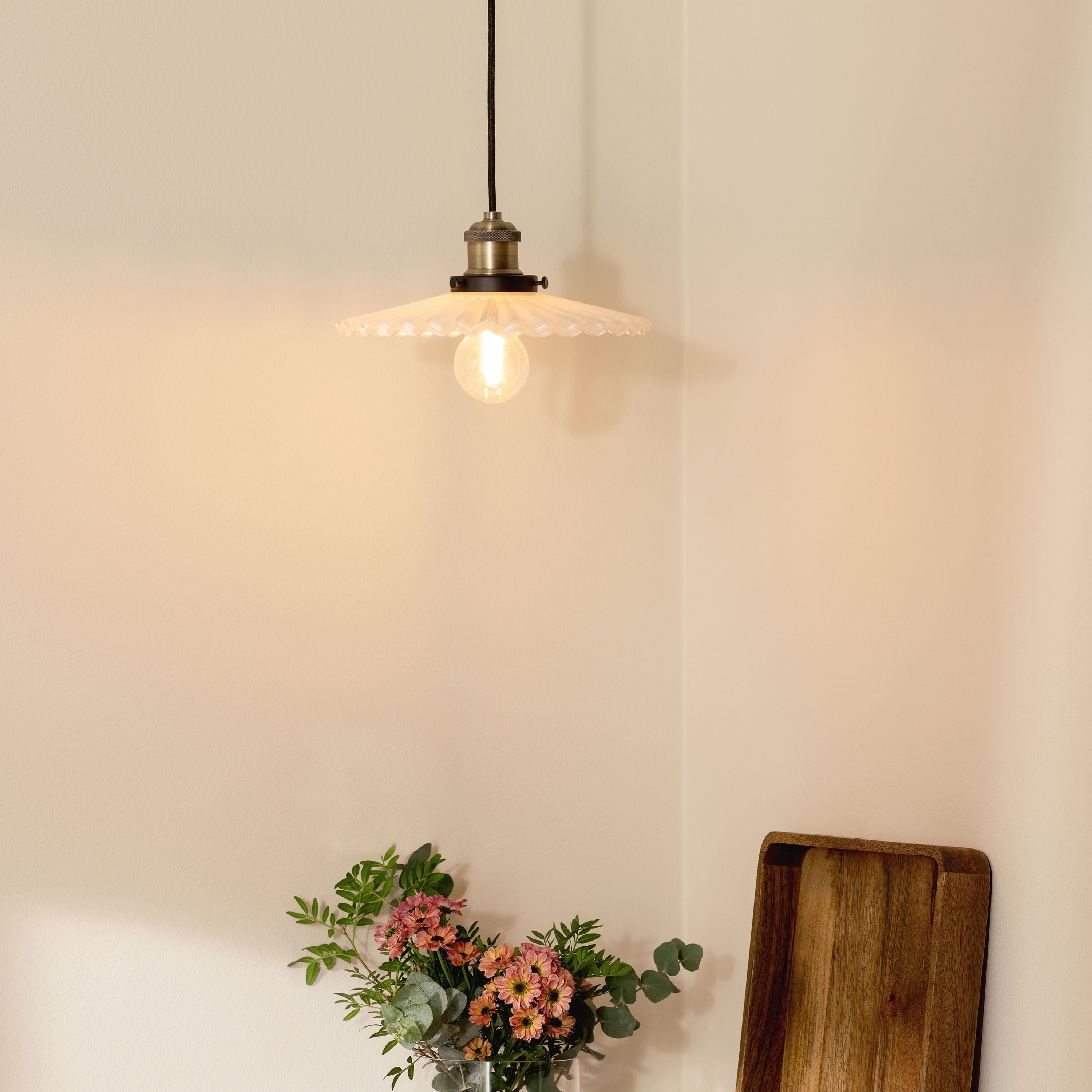 Globen Lighting Cobbler Taklampa Vit Ø25