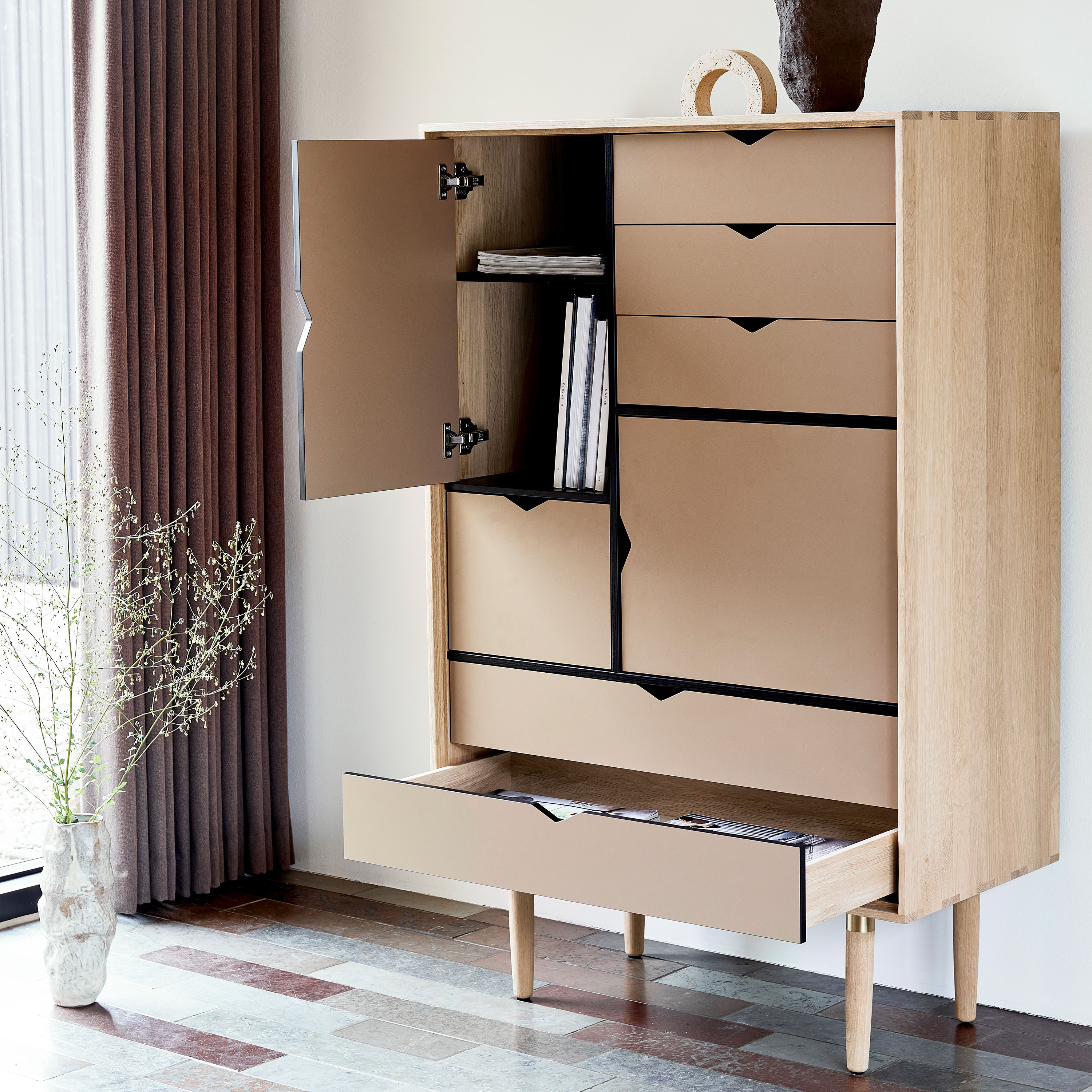 Andersen Furniture S5 Skap Såpet Eik/Kashmir 83x132