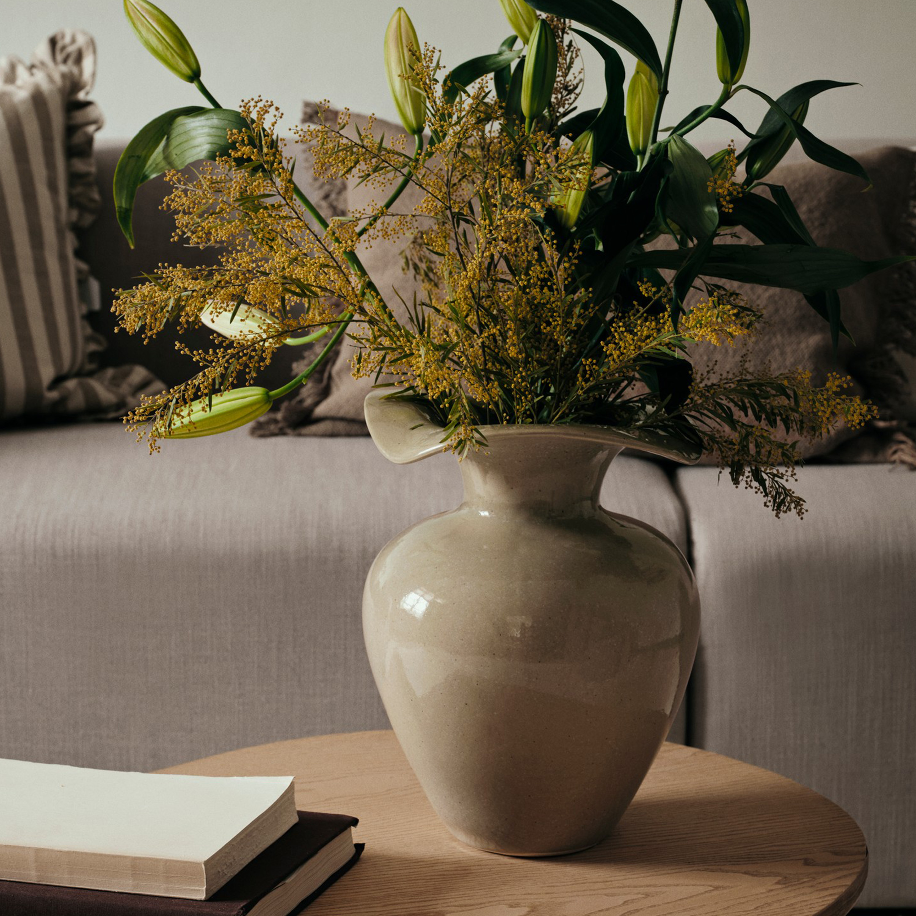 Broste Copenhagen Florentina Vase Beige M