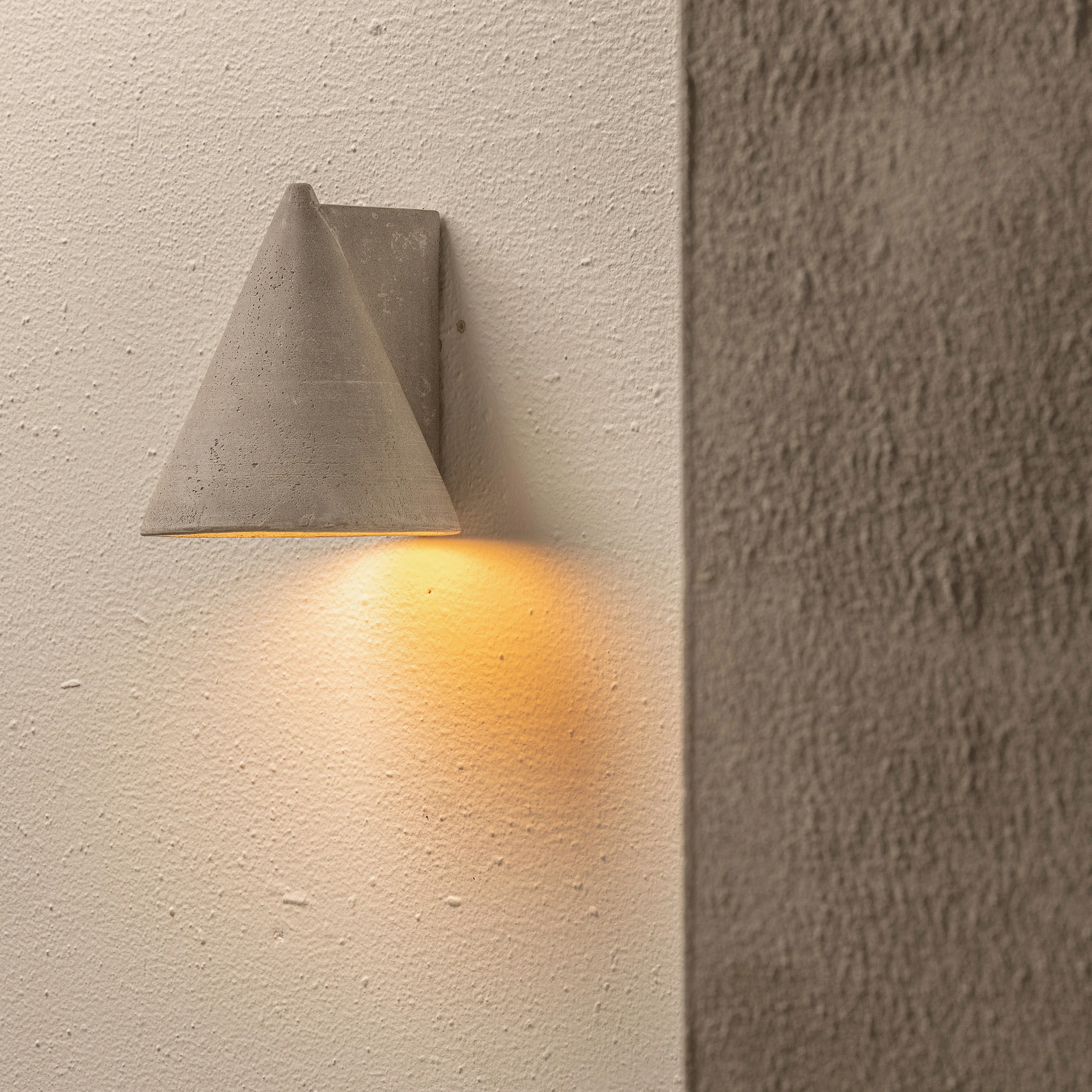 Serax °1 Primary Shape Seinälamppu Concrete