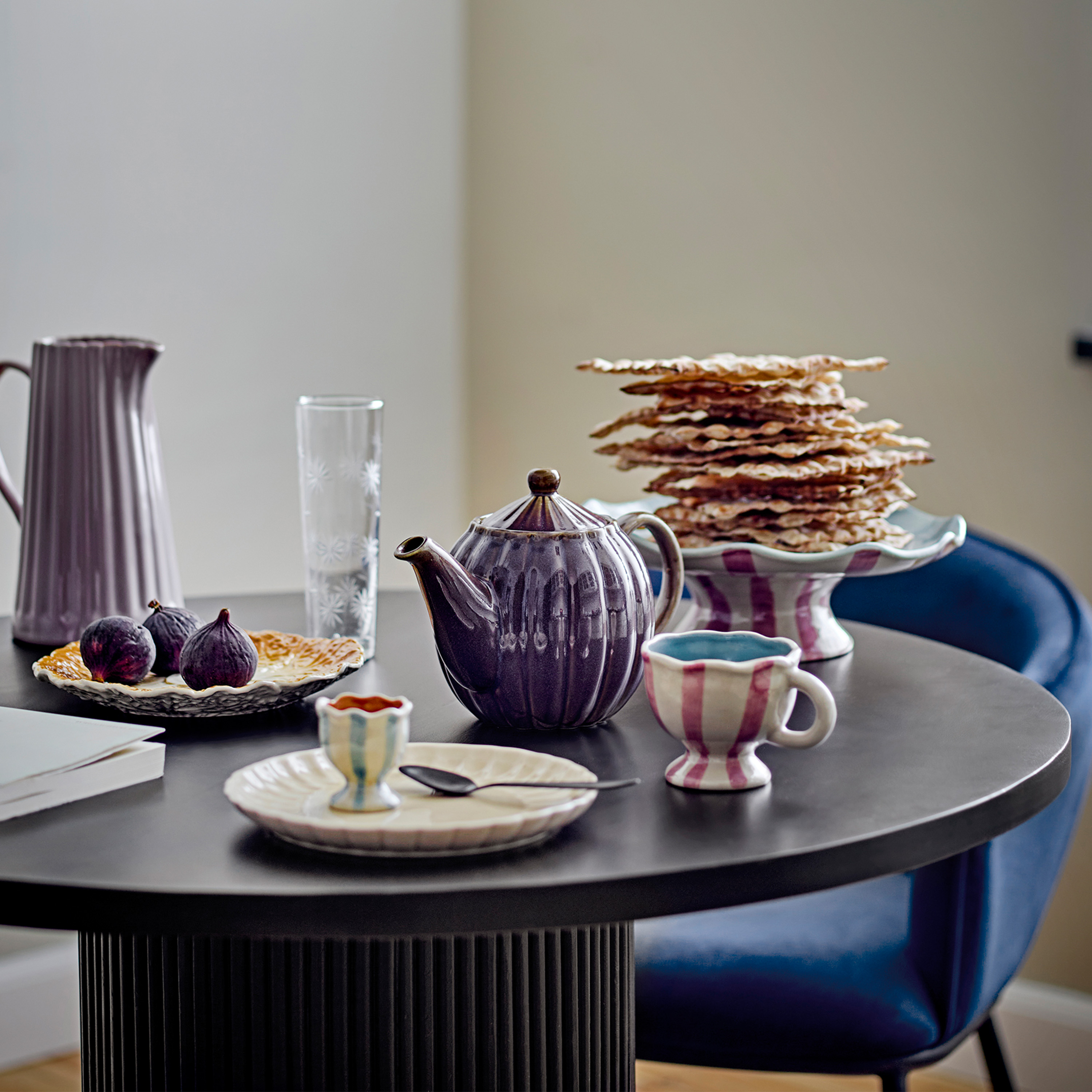 Bloomingville Porto Ruokapöytä Musta Ø90