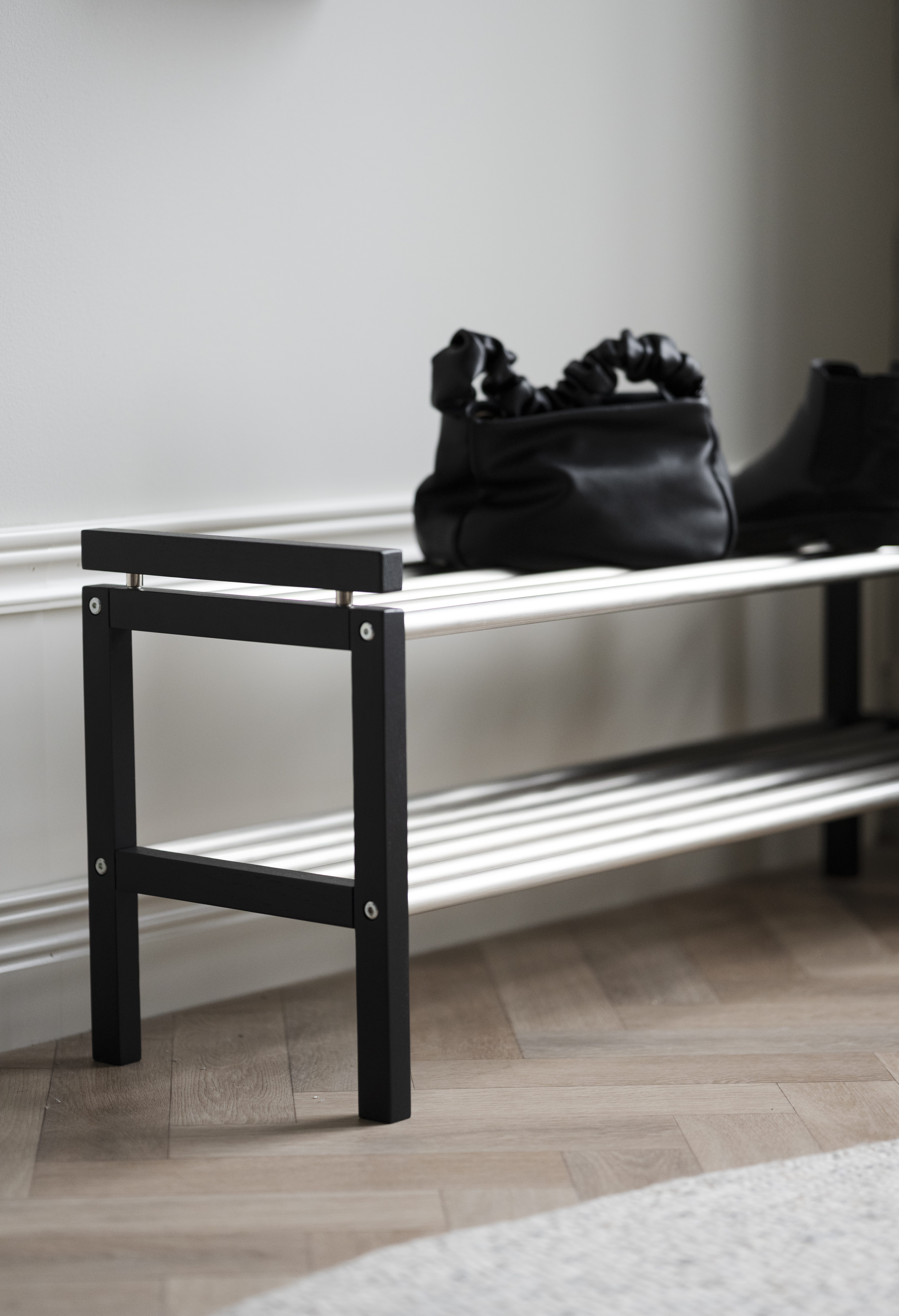 Rowico Home Confetti Skohylla Svart 100cm