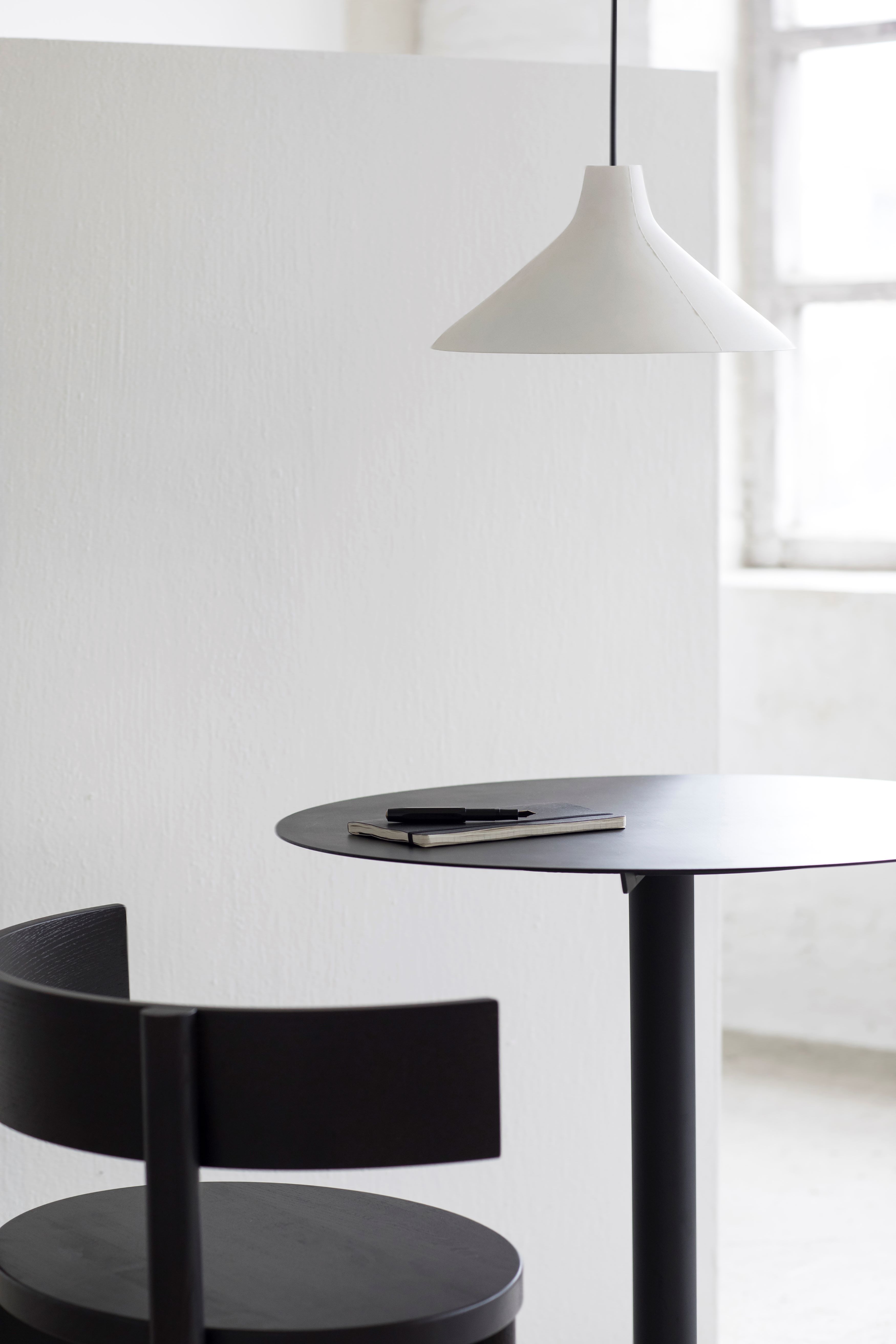 Serax Seam Kattovalaisin White Large