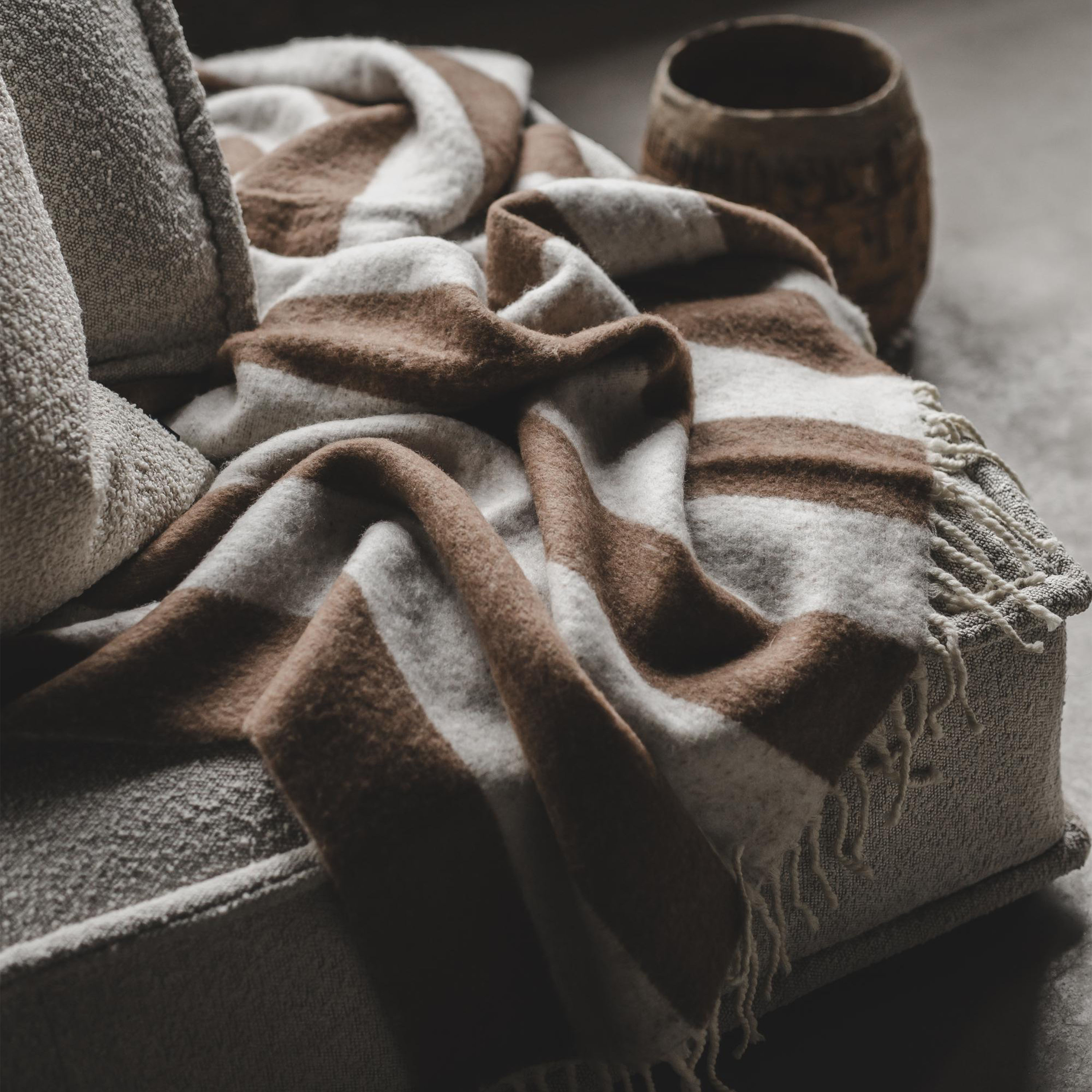 Jakobsdals Zara blockstripe pledd brun/hvit 130x170