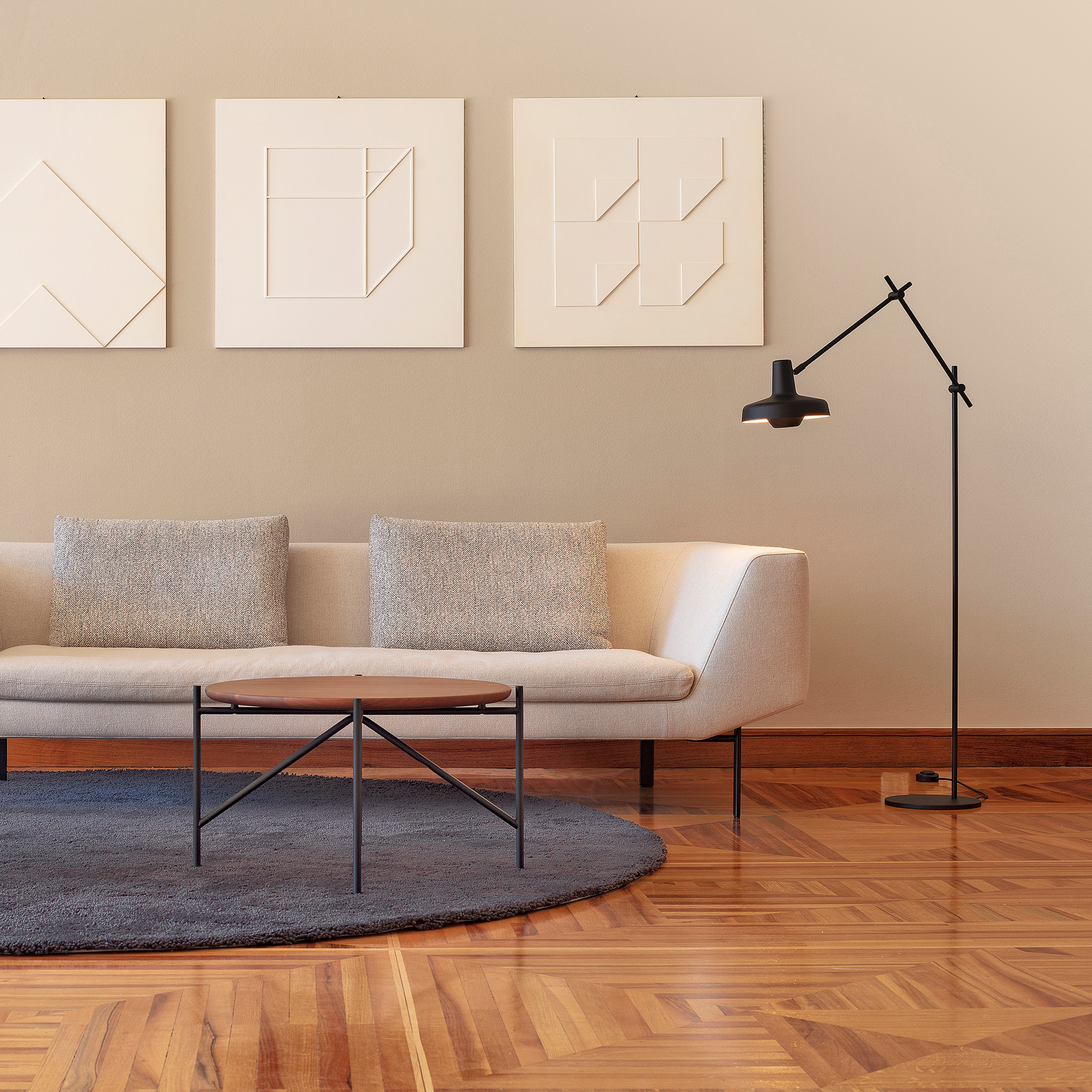 Grupa Arigato Golvlampa Black