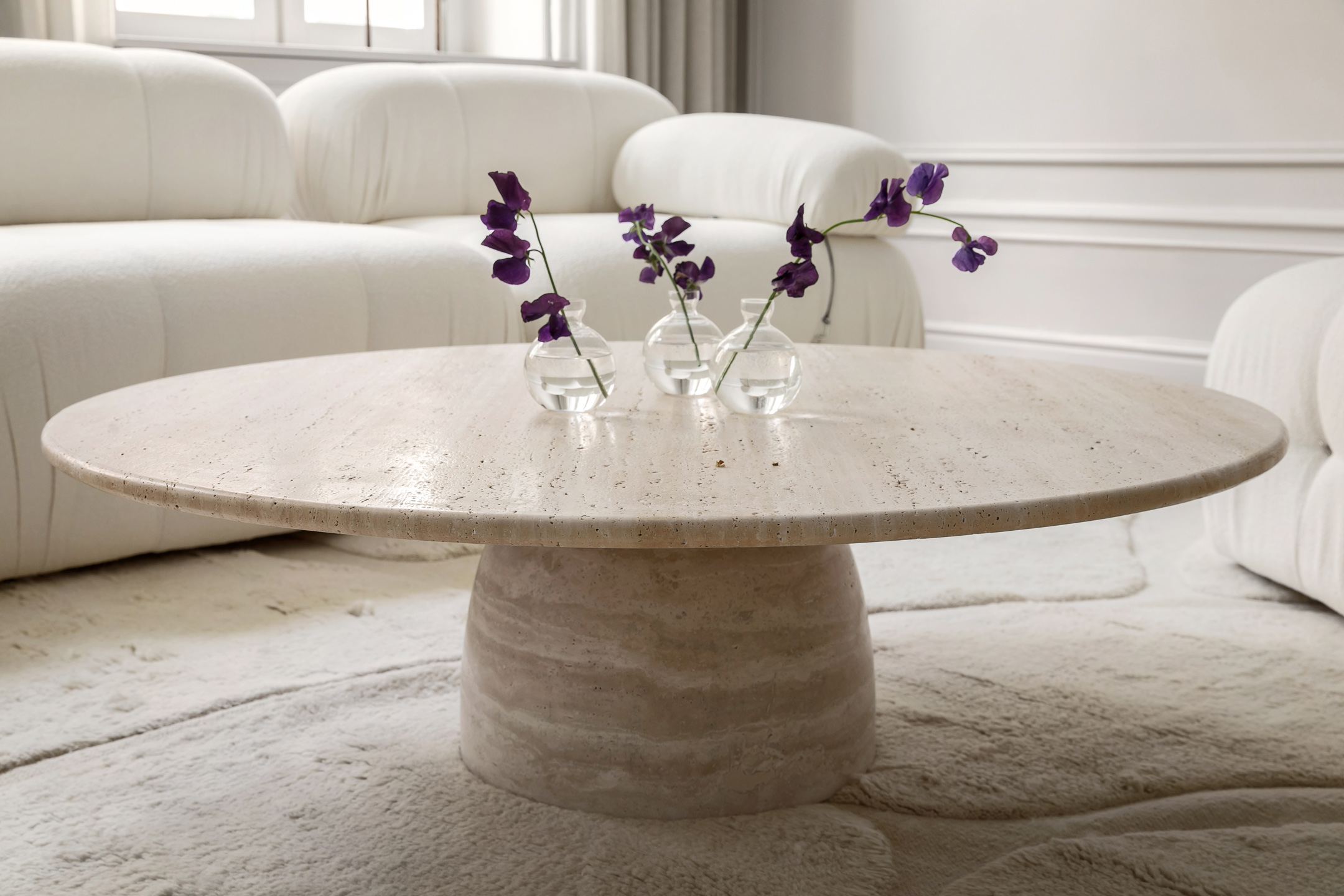 Sleepo Collection Nicola Soffbord Travertin Ø110