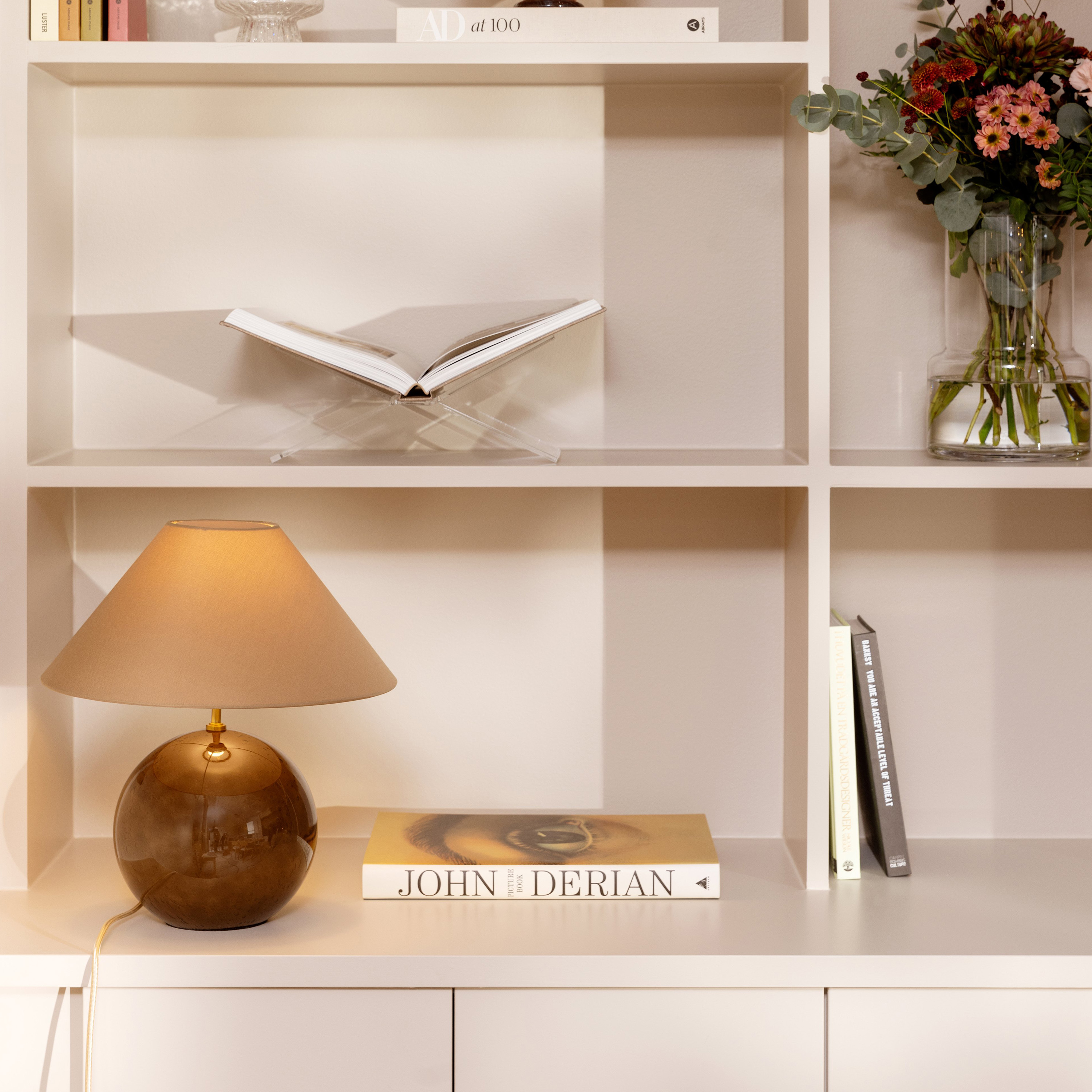 Globen Lighting Iris Bordlampe Mocha 35