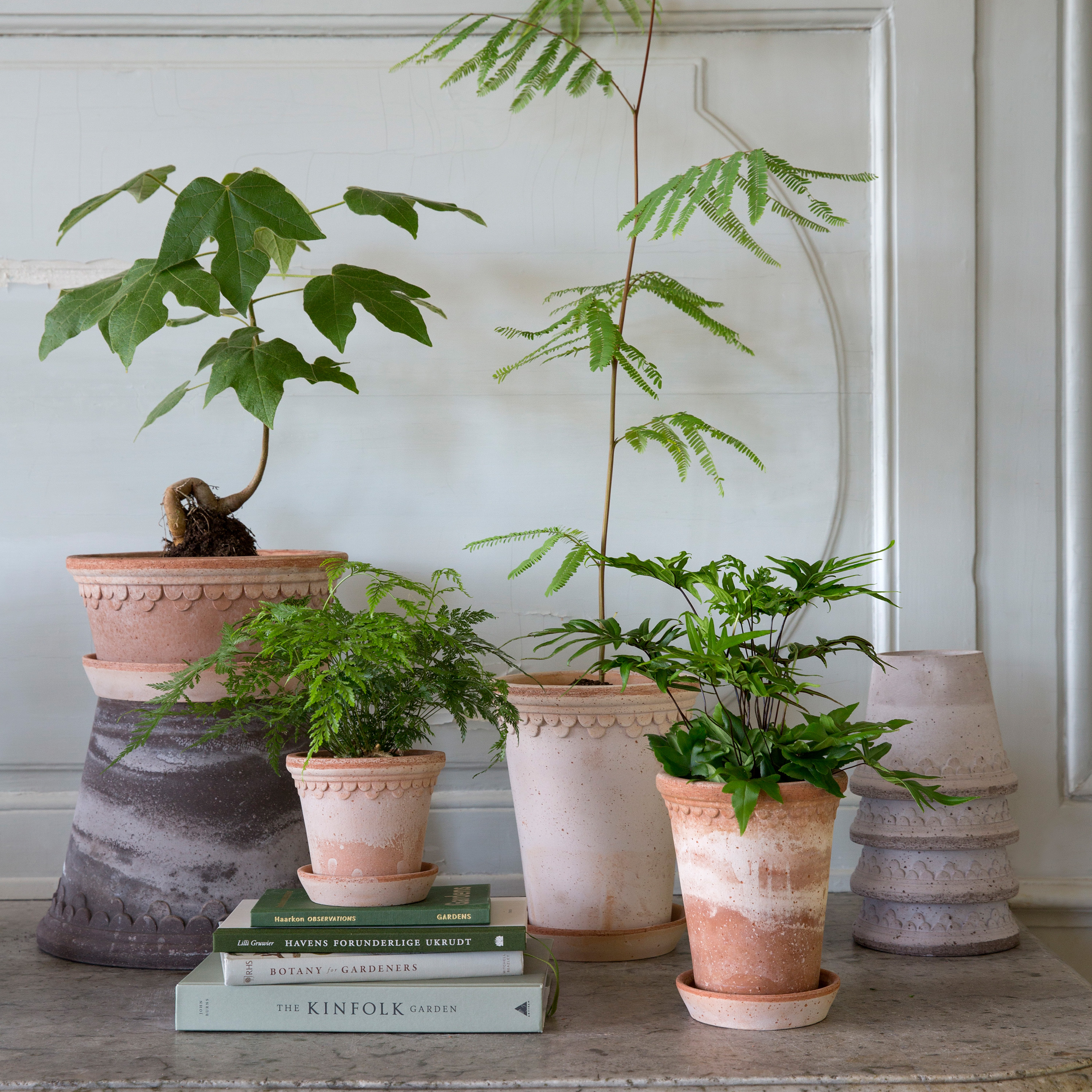 Bergs Potter Københavner Tall Topf mit Untersetzer Raw Rosa Terrakotta Ø18