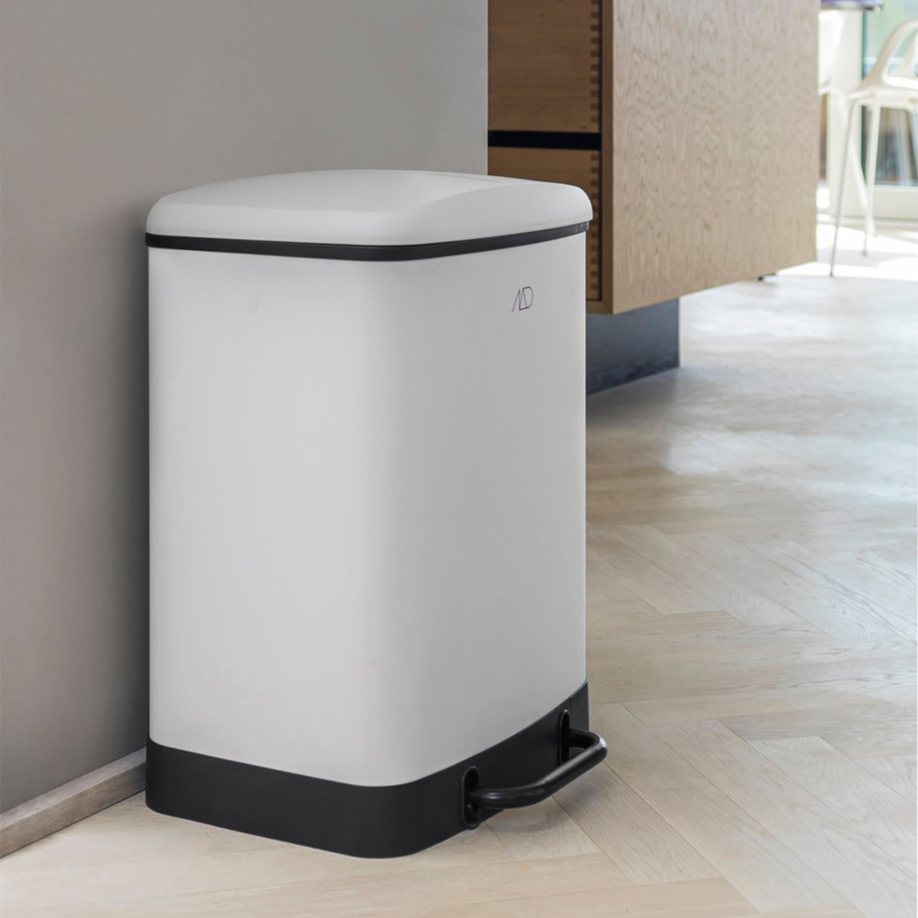 Mette Ditmer Wonda Recycle Treteimer Offwhite 50cm