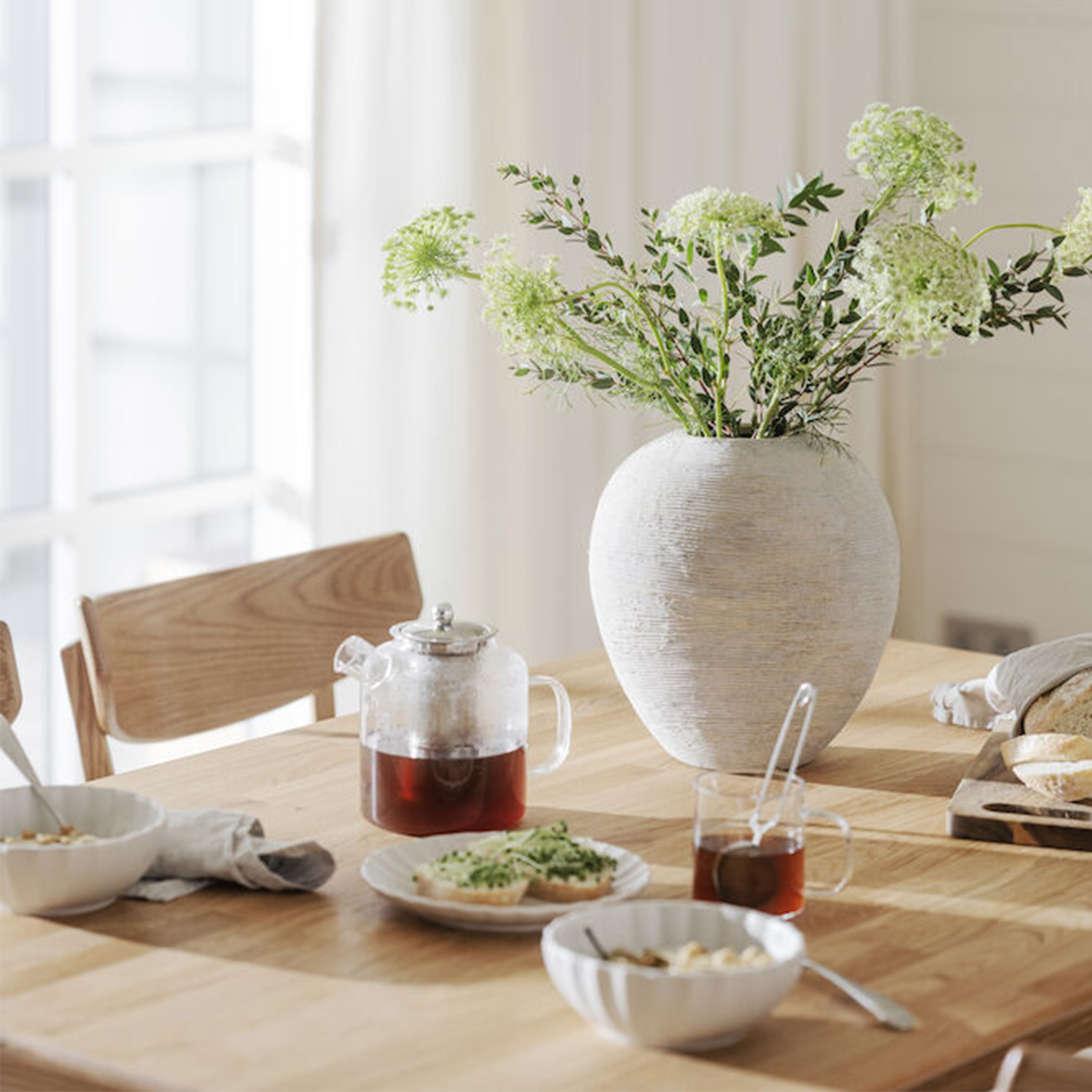 Rowico Home Ami Matstol Ek/Grå