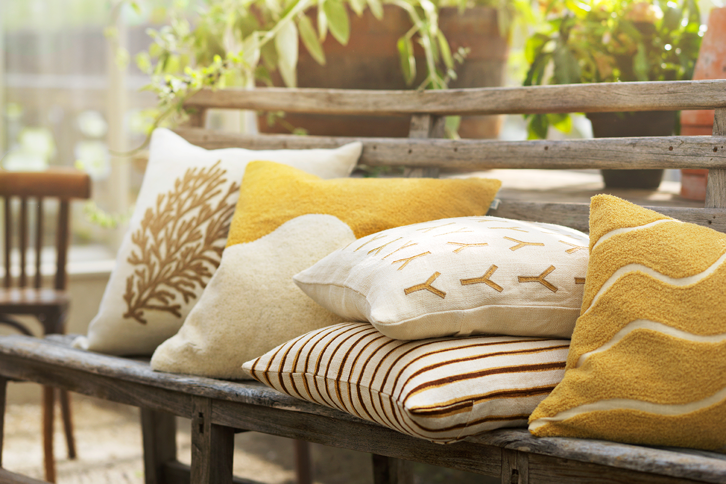 Chhatwal &amp; Jonsson Kashi Tyynynpäällinen Spicy Yellow 40x60